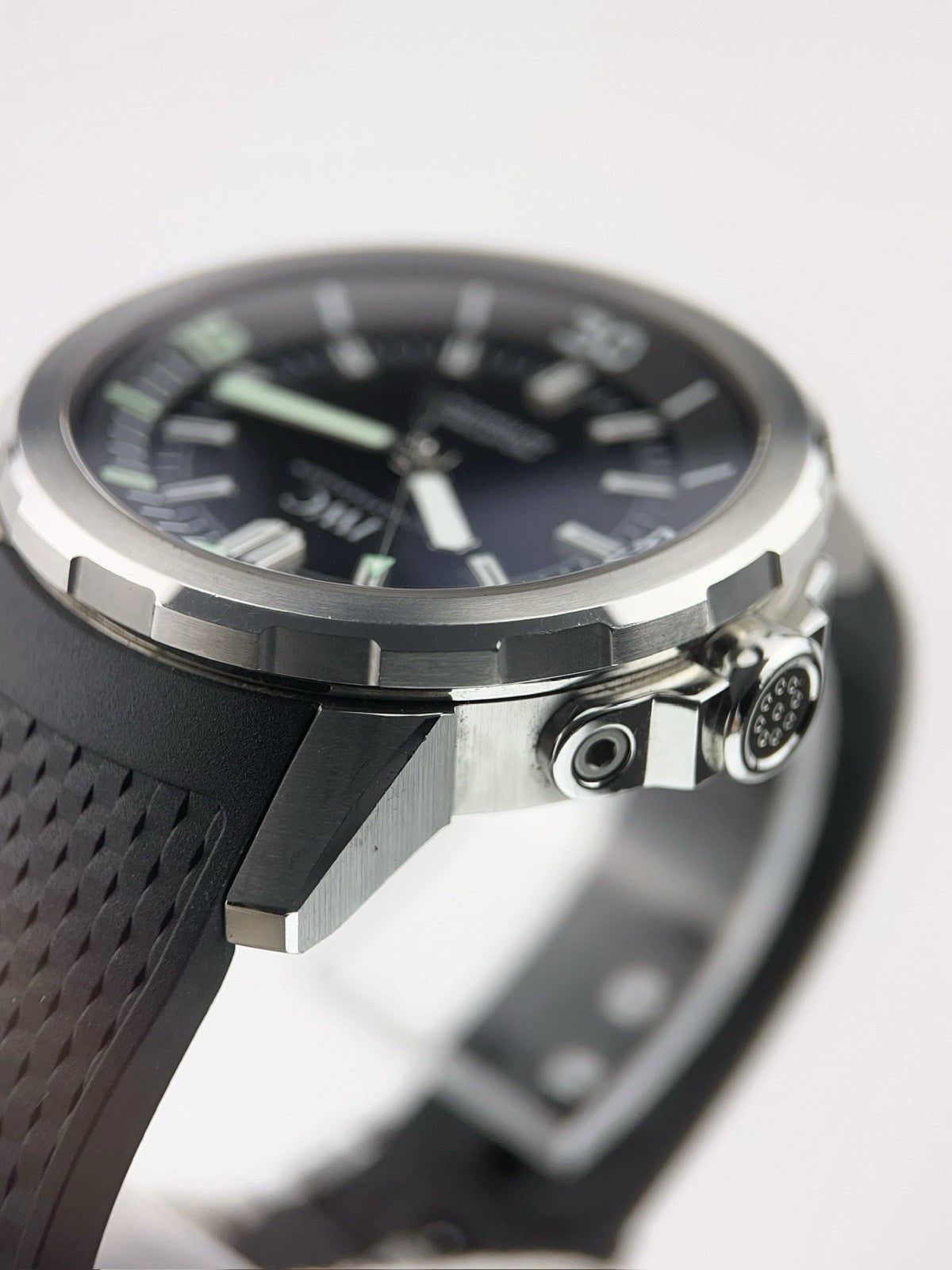IWC Aquatimer Stainless Steel Black Dial 42mm Automatic Men’s Watch IW329001