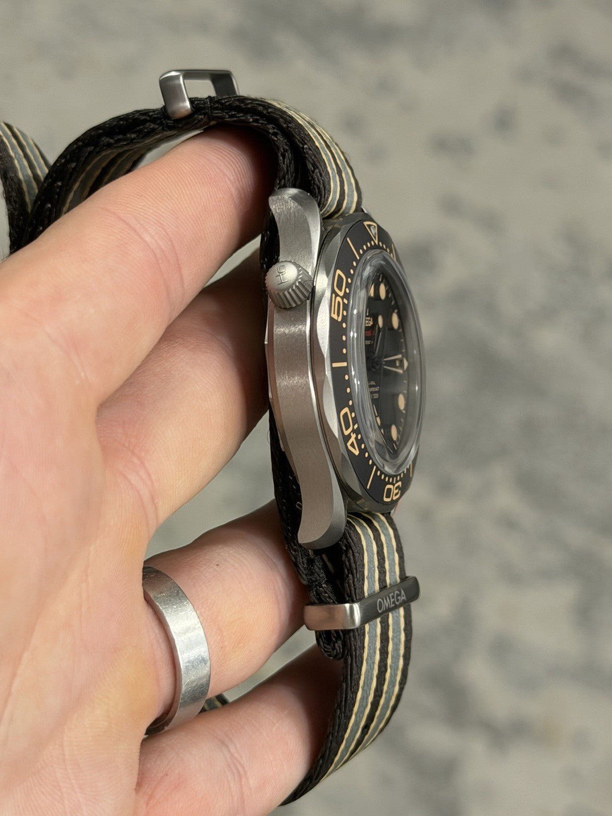 Omega Seamaster NTTD James Bond 007 No Time To Die Watch - 210.92.42.20.01.001