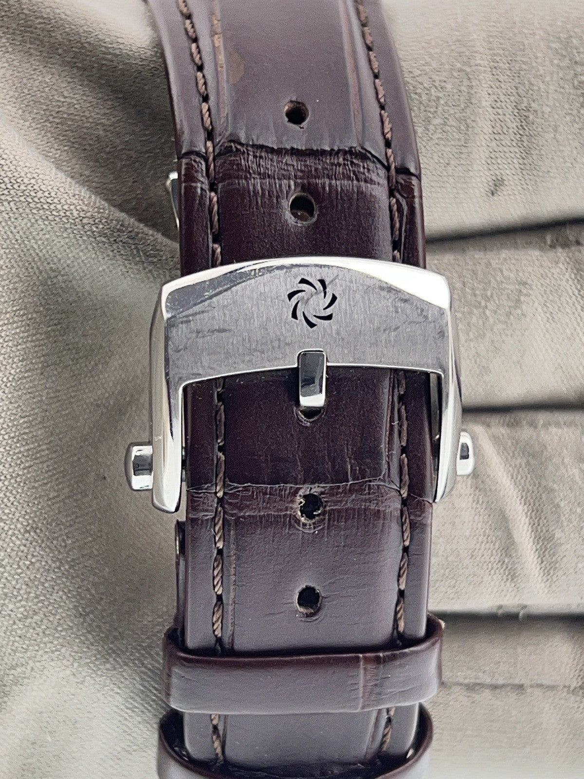 Carl F Bucherer Date Steel Champagne Dial 42mm Automatic Men’s Watch 10915.08