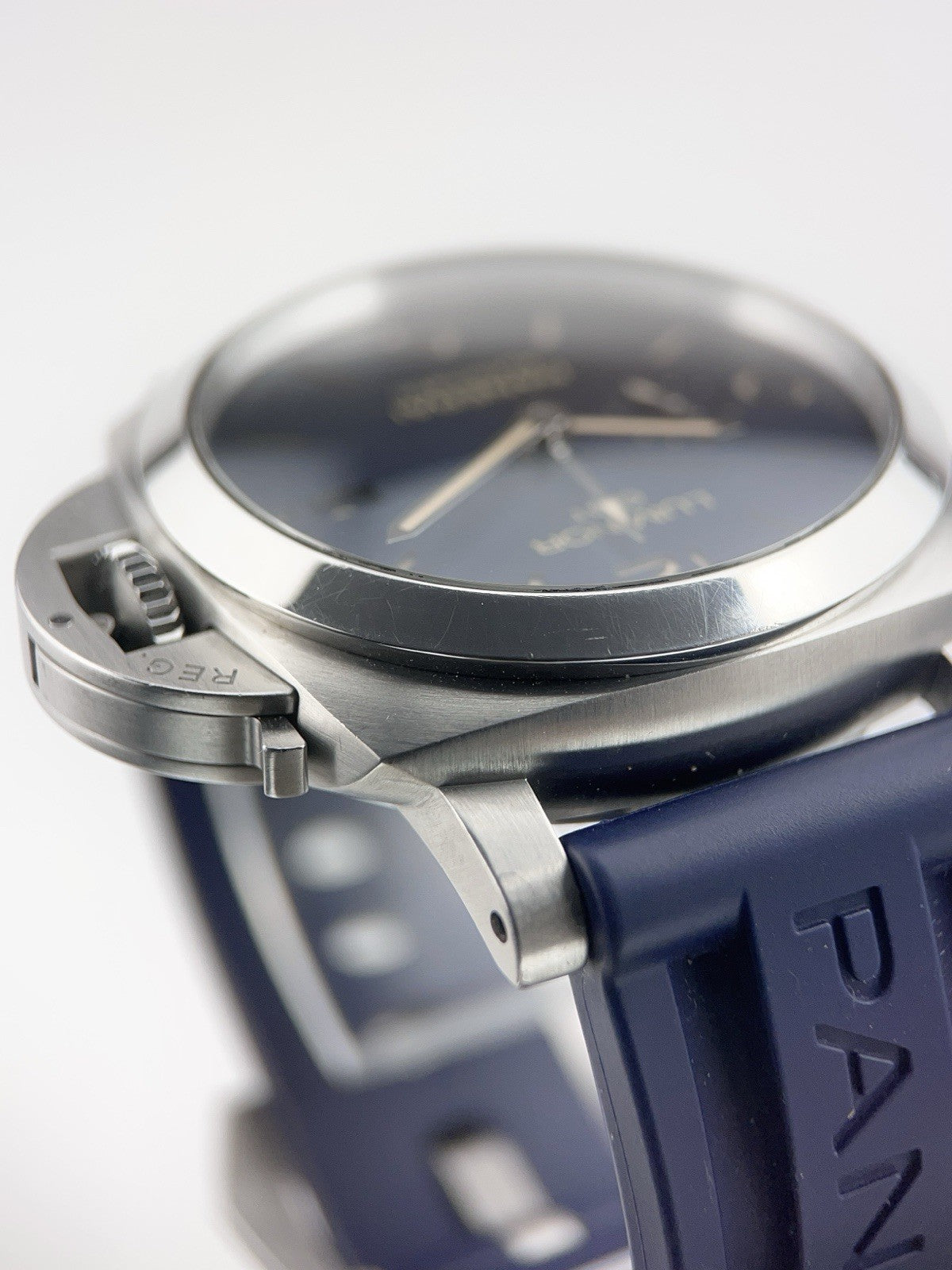 Panerai Luminor Stainless Steel Blue Dial 44mm Automatic Mens Watch PAM01033