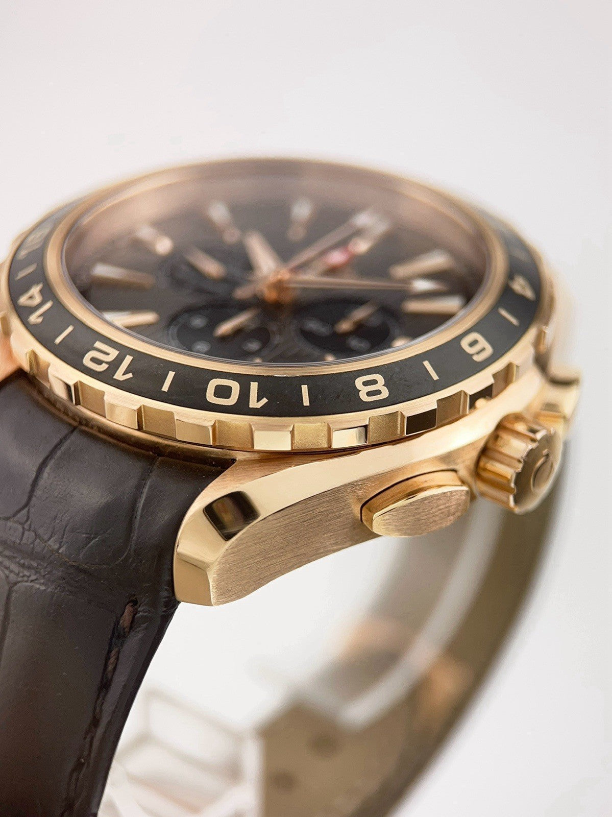 Omega Seamster Aqua Terra 18k Rose Gold Grey Dial 44mm Mens 231.53.44.52.06.001