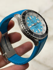 2026 NEW Breitling Superocean Auto 44 Turquoise Dial Men's Watch A17376211L2S2