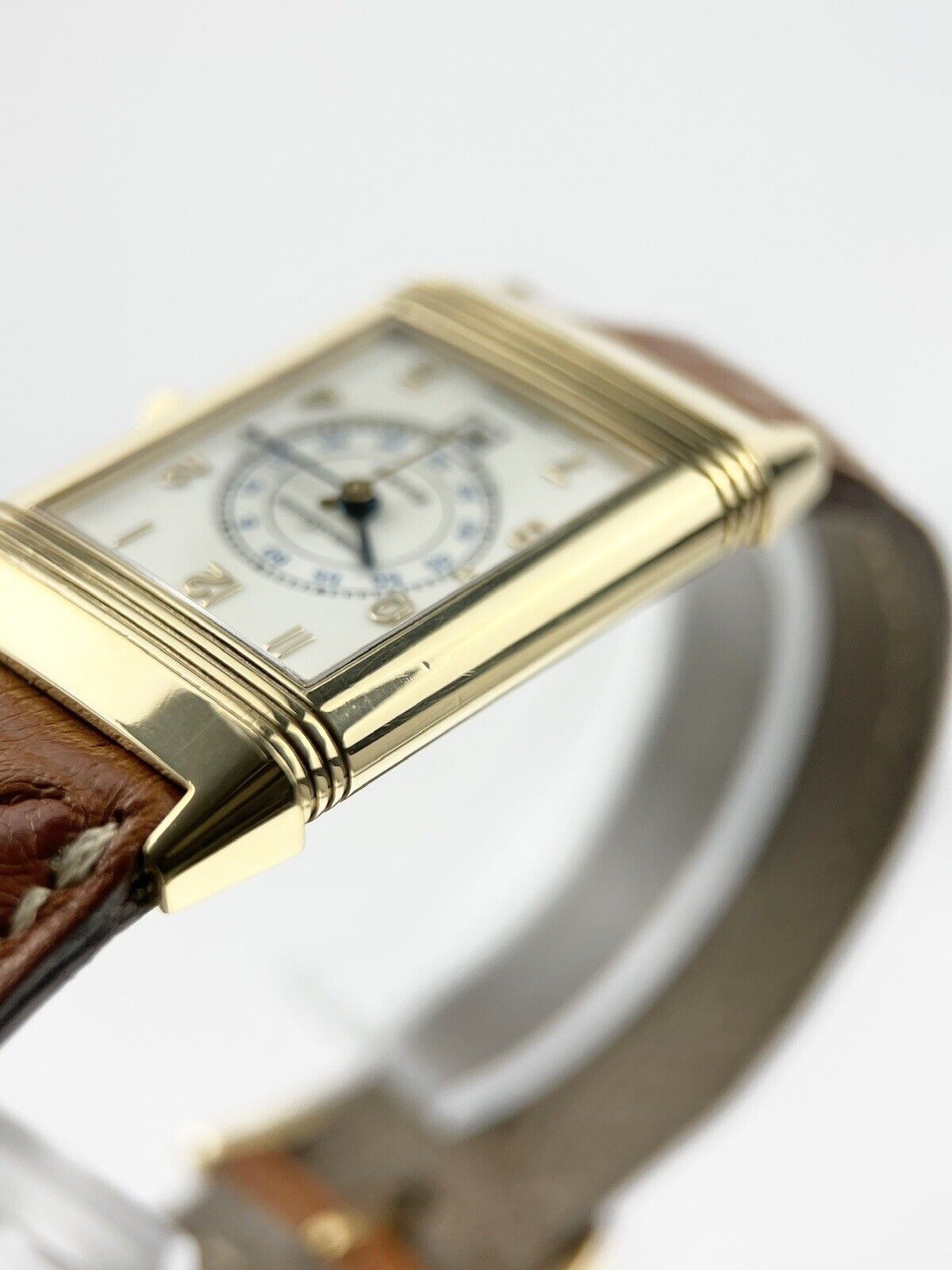 Jaeger-LeCoultre Reverse Classique 250.1.86 Quartz 23mm X 33mm 18k Yellow Gold