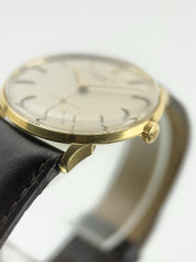 Patek Philippe Calatrava 18k Yellow Gold Silver Dial 33mm Manual Wind Watch 2573