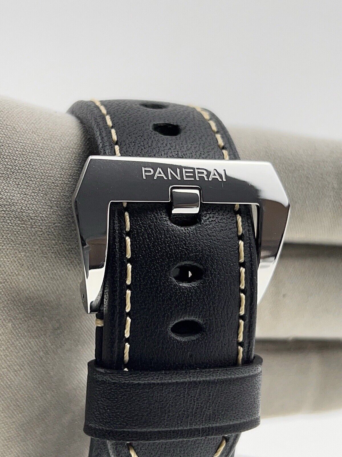 Panerai Luminor Marina 8 Days Steel Black Dial 44mm Manual Wind Watch PAM00510