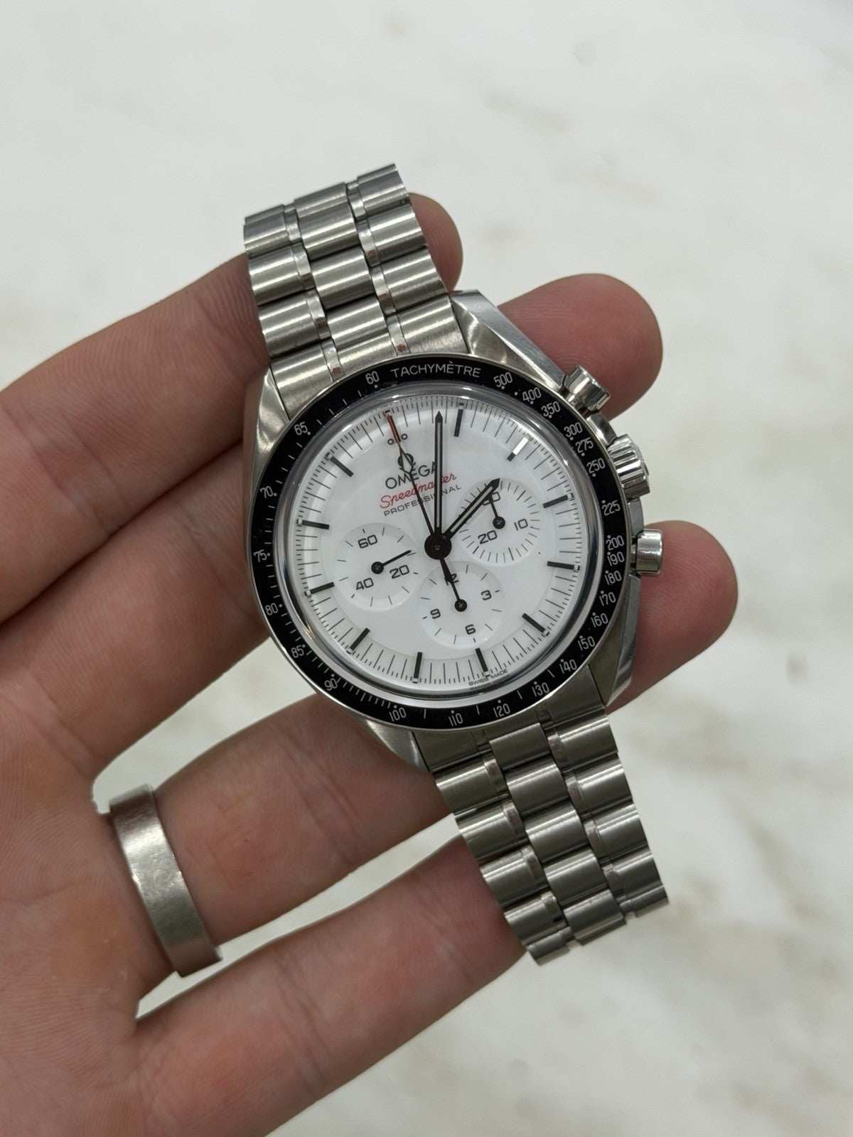 2024 Omega Speedmaster White Dial 42mm Manual Wind Mens 310.30.42.50.04.001