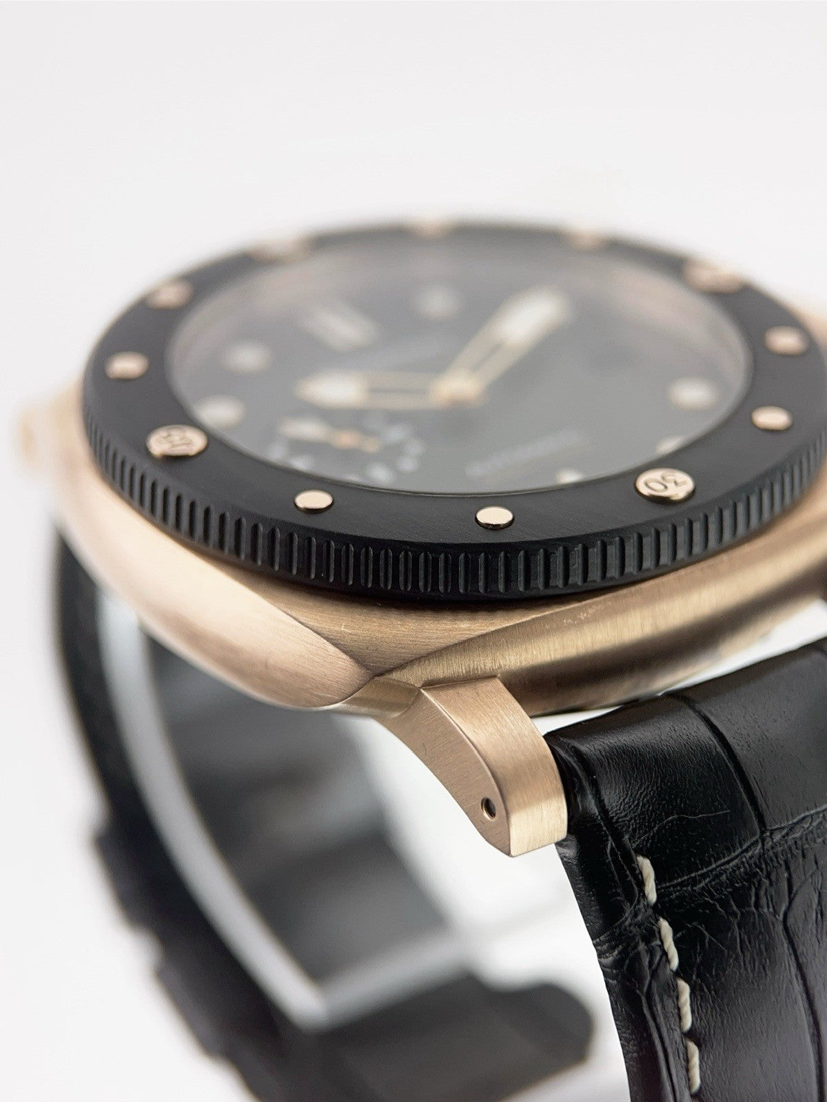 Panerai Luminor Submersible 44mm Automatic 18K Gold OroCarbon PAM01070 Watch
