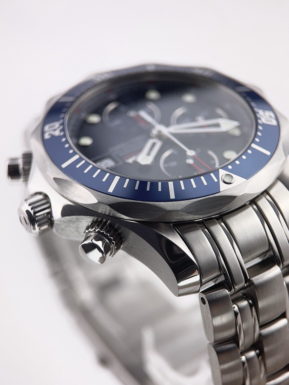 Omega Seamaster Diver Steel Blue Dial 41.5mm Automatic Mens Watch 2225.80.00