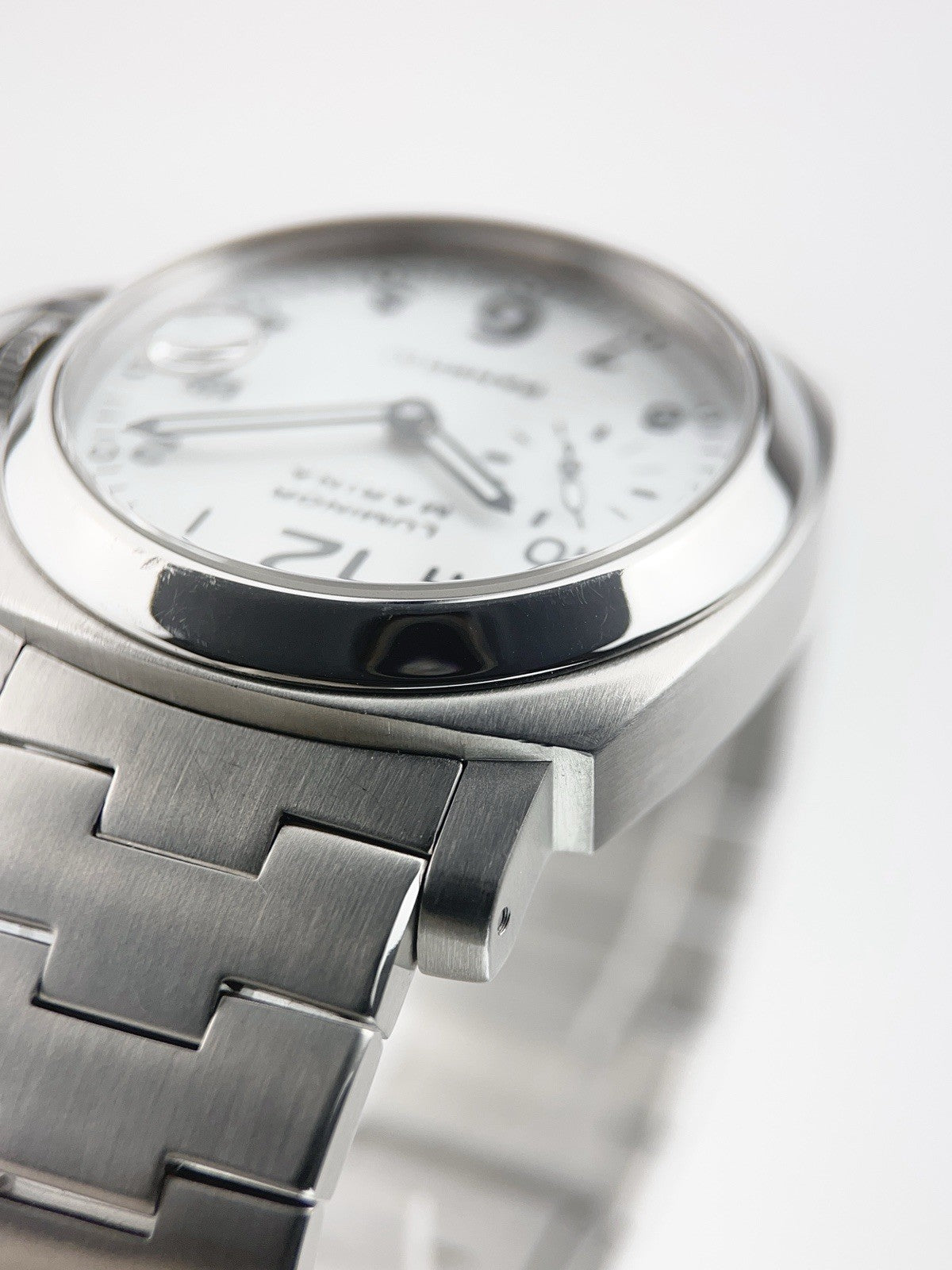 Panerai Luminor Marina Stainless Steel White Dial 40mm Automatic Men’s PAM00051