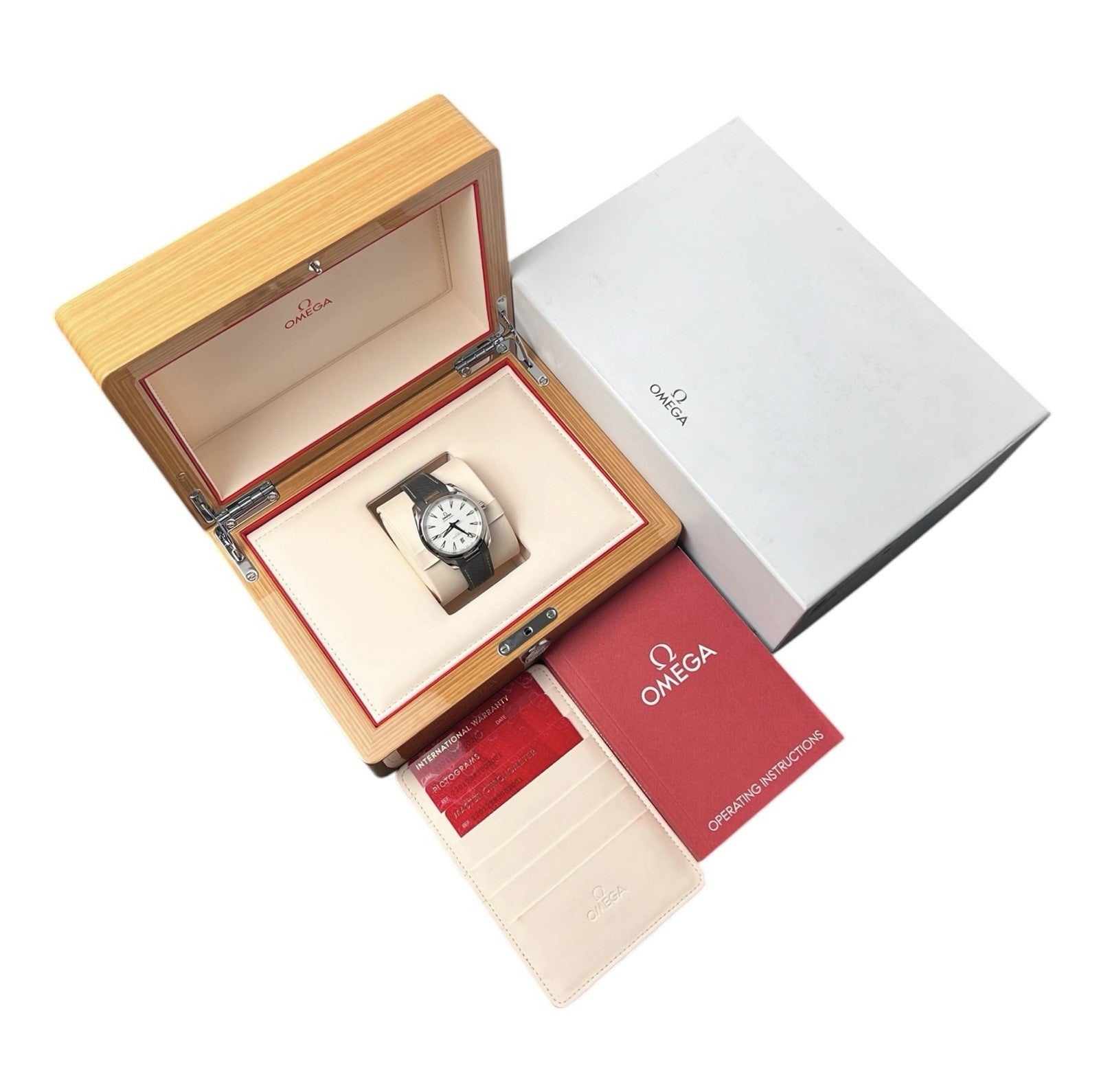 Omega Seamaster Aqua Terra Silver Dial Stainless Steel 38mm 220.12.38.20.02.001