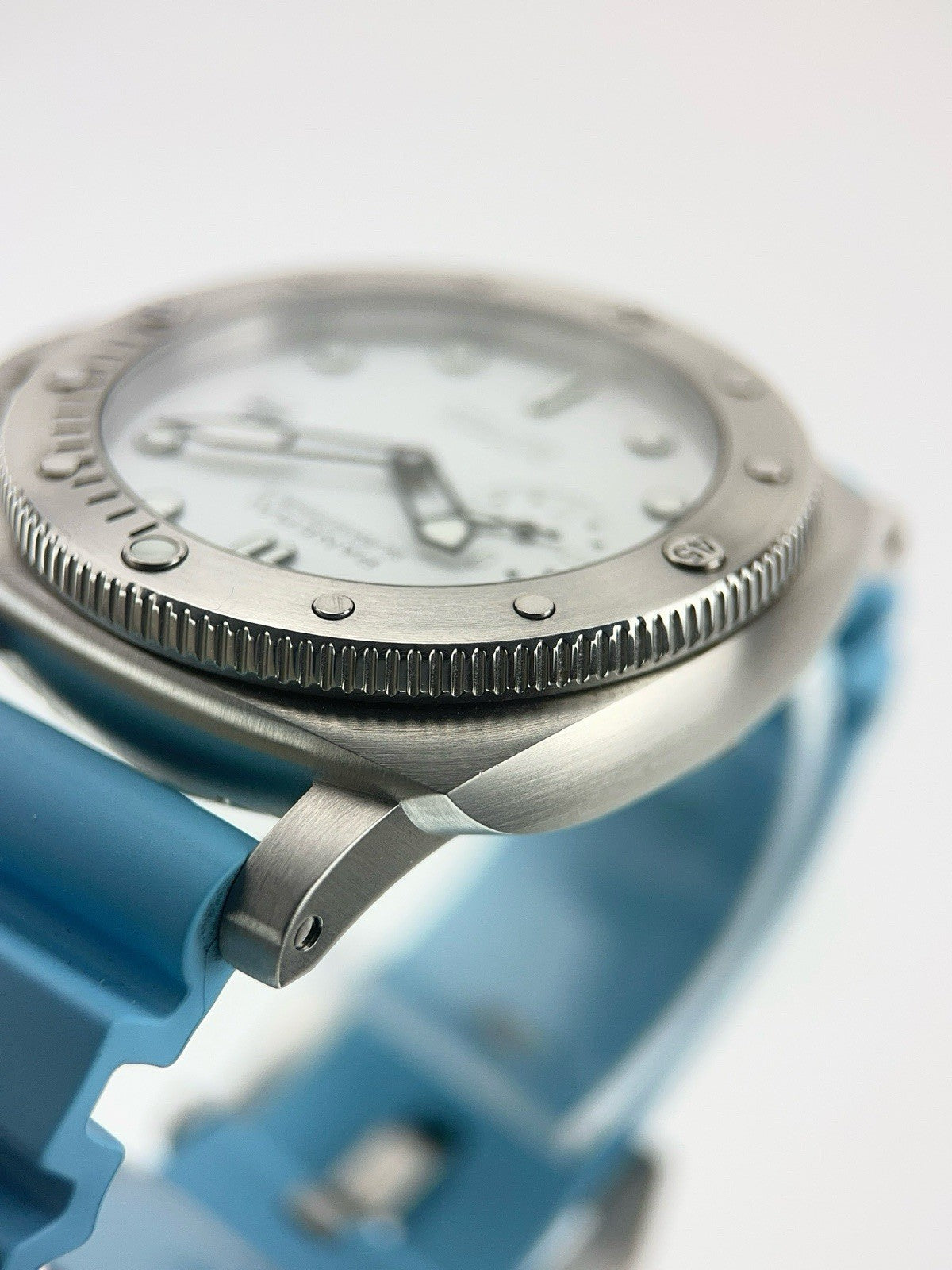 Panerai Submersible Steel White Dial 44mm Automatic Movement Mens Watch PAM01226