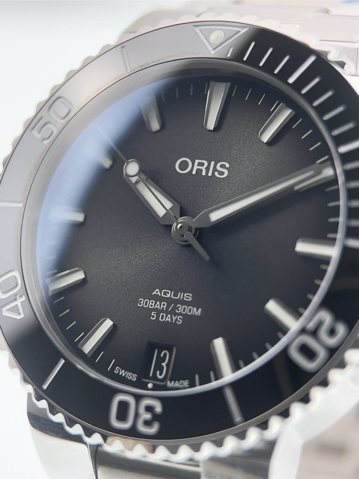 Oris Aquis Date Cal 400 Steel Black Dial 41.5mm Automatic Men's Watch 7769