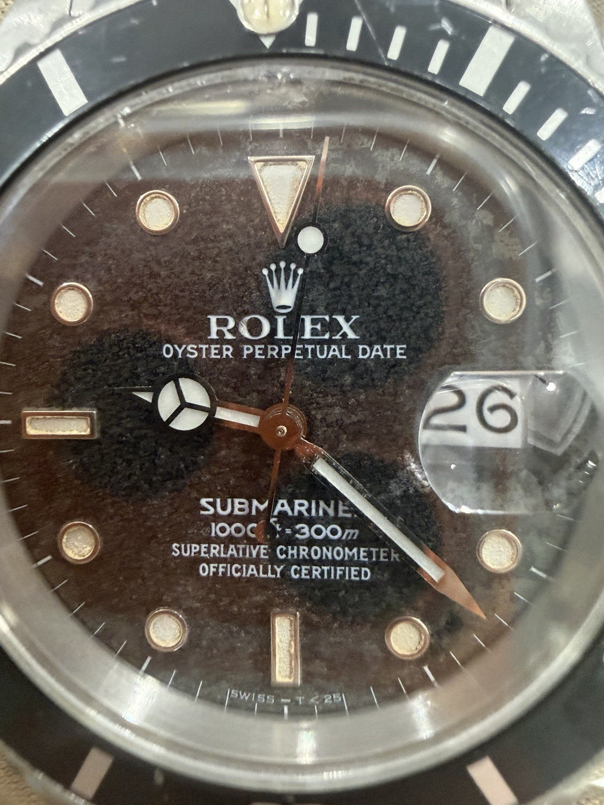 Rolex Submariner Date Stainless Steel Black Dial 40mm Automatic Mens Watch 16610