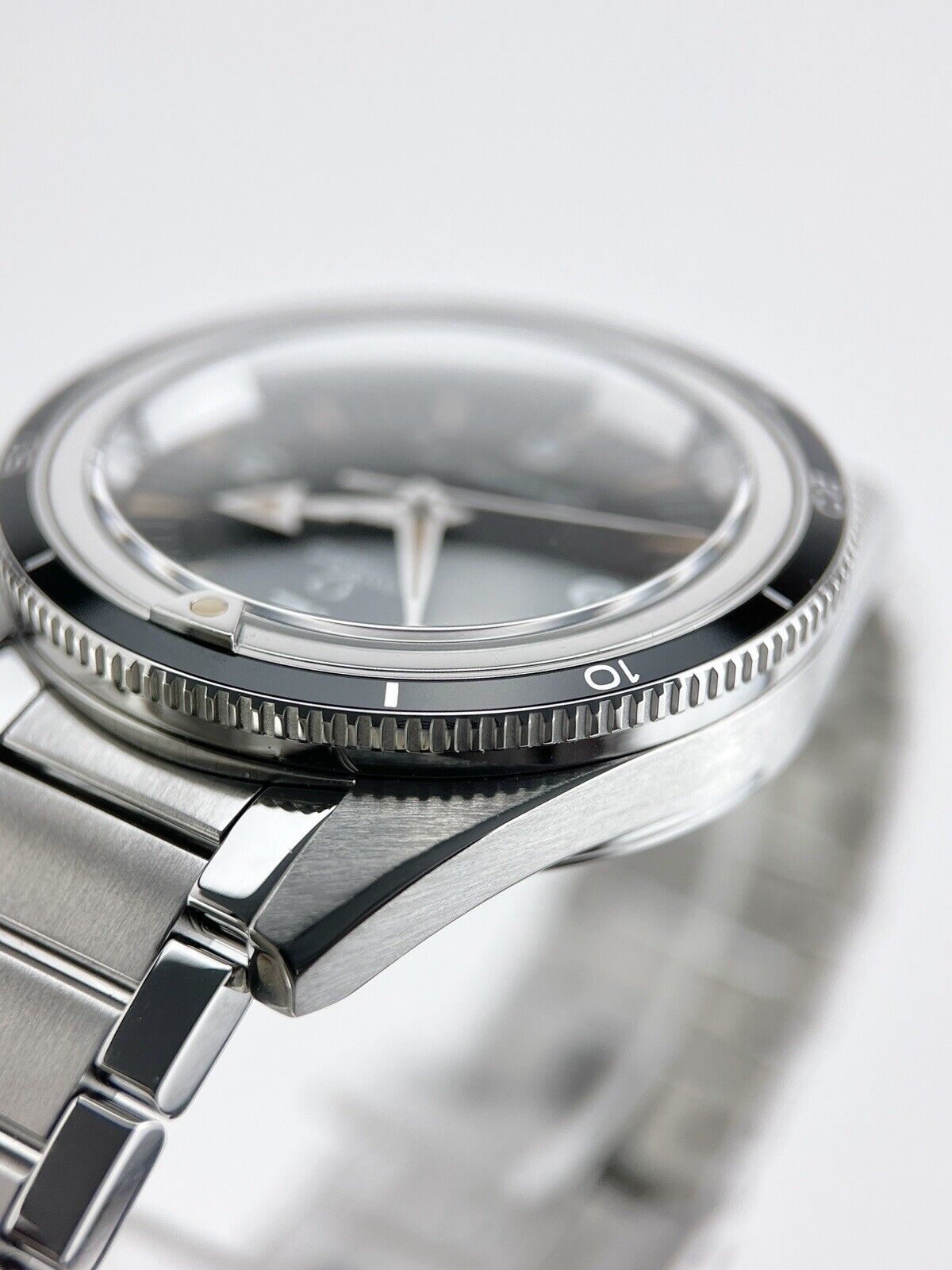 Omega Seamaster Trilogy 1957 Automatic 39mm 234.10.39.20.01.001 - Box & Papers