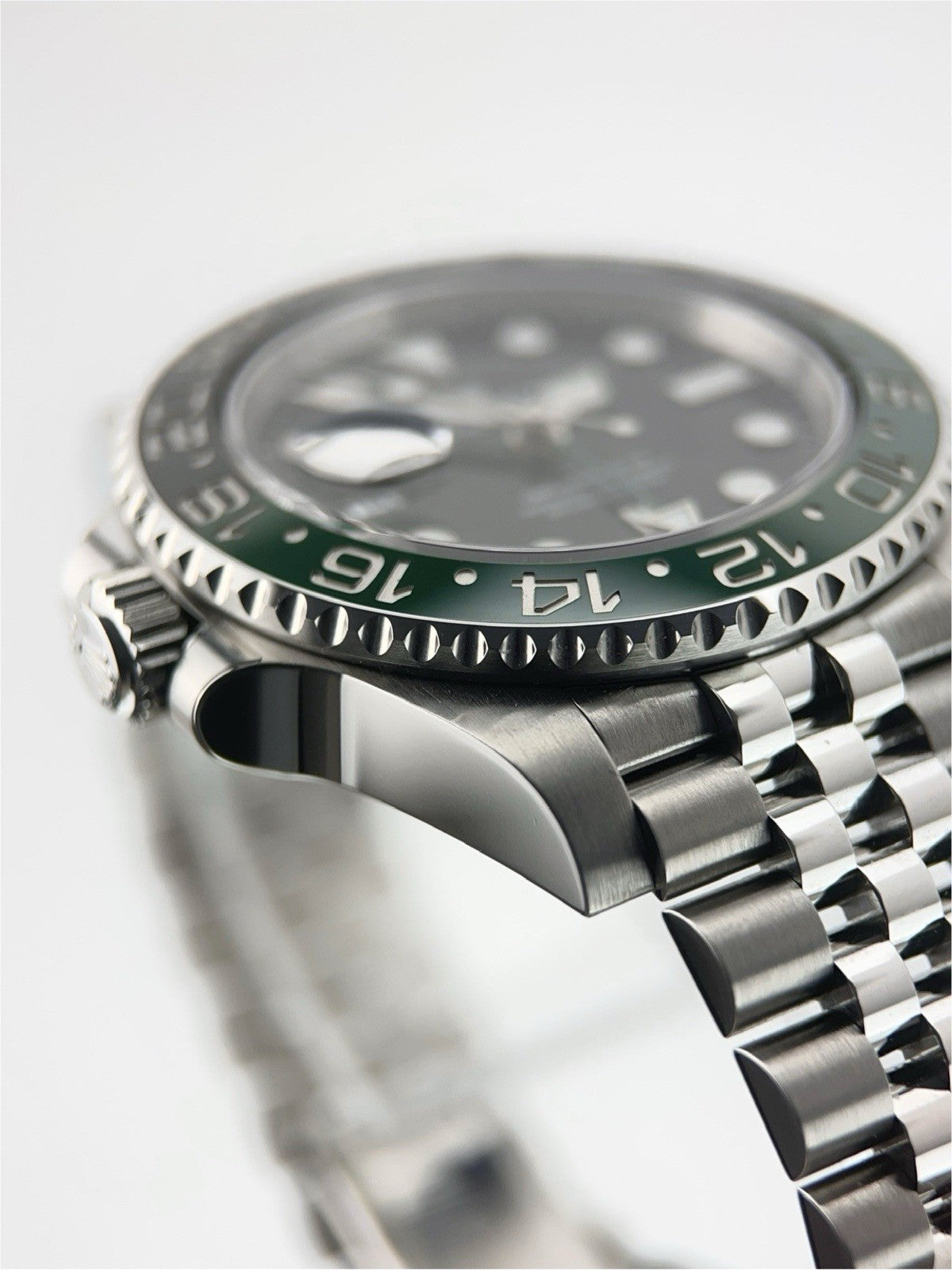 Rolex Sprite GMT-Master Stainless Steel Black Dial 40mm Auto Men’s 126720VTNR