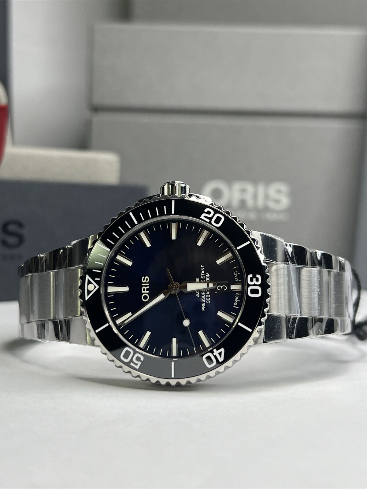 New Oris Aquis Date Automatic Blue Men's Watch 01 733 7766 4135 w/ Box & Papers