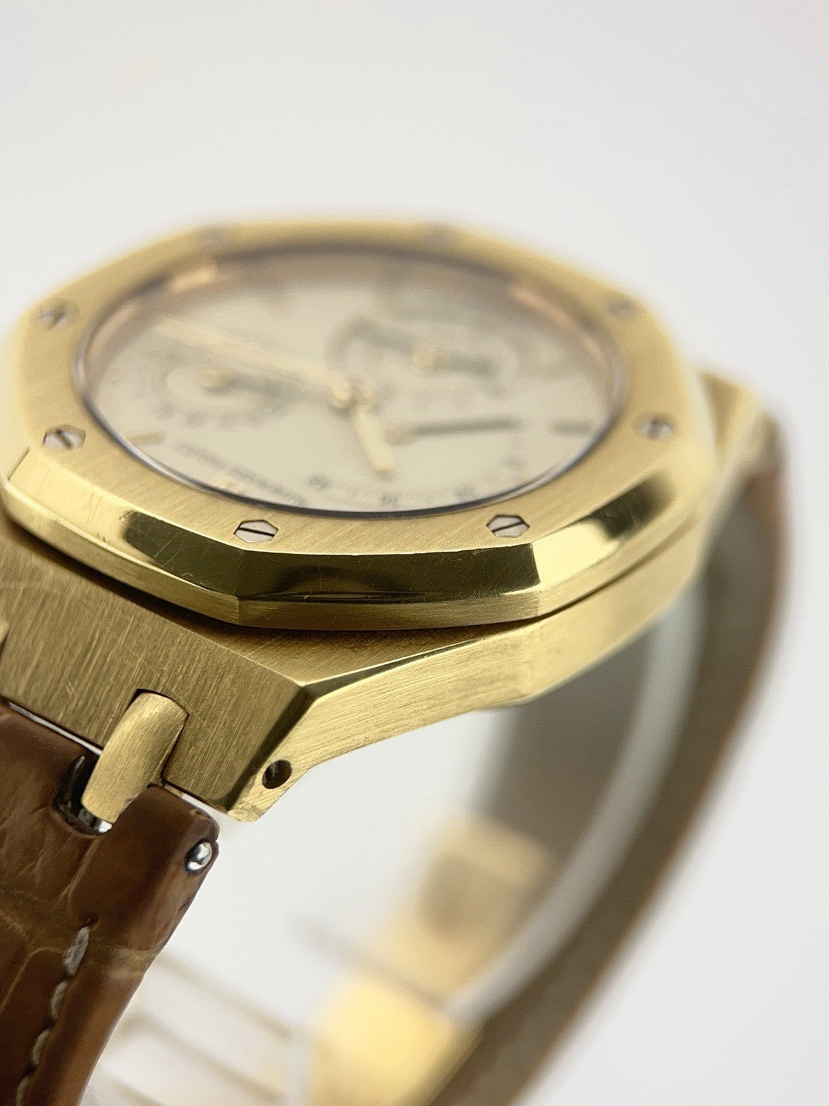 Audemars Piguet Royal Oak 18k Yellow Gold 36mm Gold Color Dial Automatic 25730BA