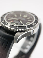 Breitling Superocean Stainless Steel Black Dial 42mm Automatic Mens Watch A17366