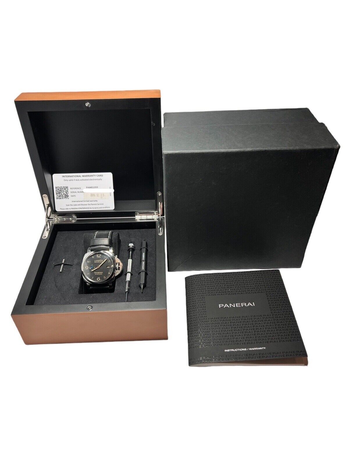 Panerai Luminor Men's Black Dial Watch PAM01359 Automatic 44mm Date Box & Papers