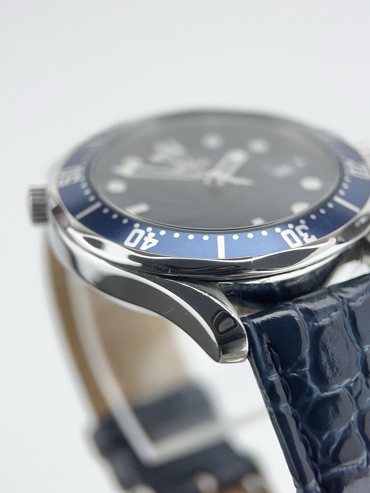 Omega Seamaster Diver 007 James Bond Steel Blue 41mm Automatic Men’s 2226.80.00