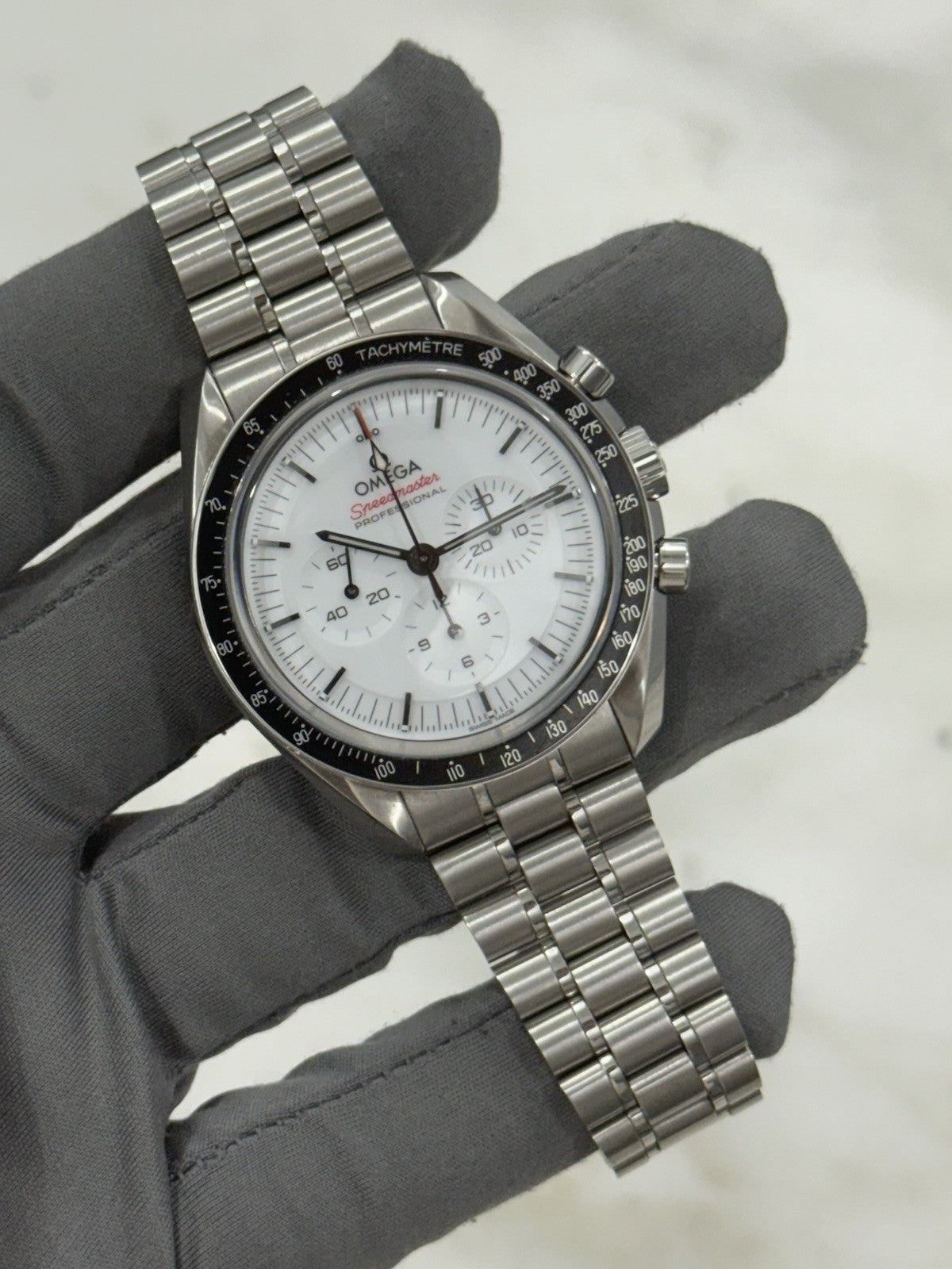 Omega Speedmaster White Dial 42mm Manual Wind Men's 310.30.42.50.04.001
