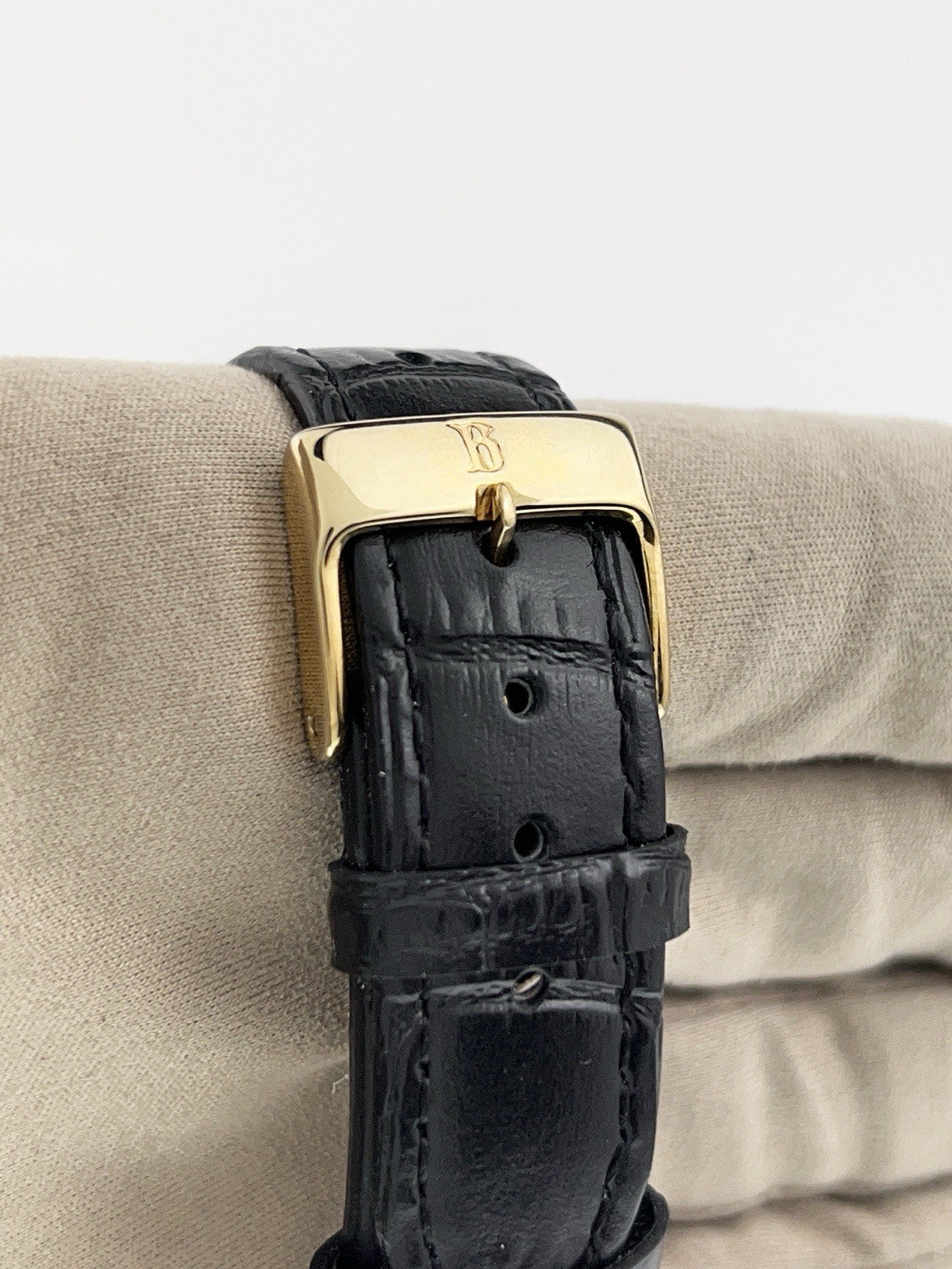 Patek Philippe 18k Yellow Gold White Dial 25mm Manual Wind Men's Watch 5009J