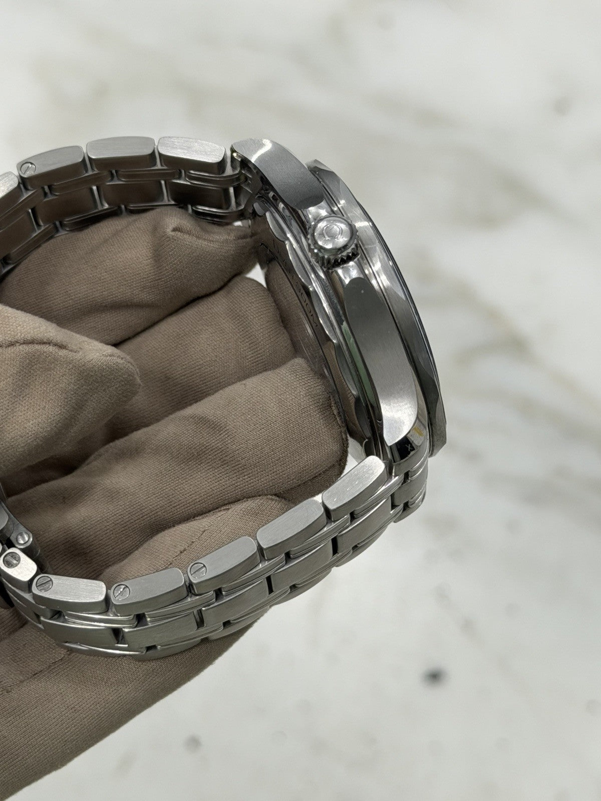 2022 Omega Seamaster Wave 300m Diver Blue Ceramic Watch 210.30.42.20.03.001