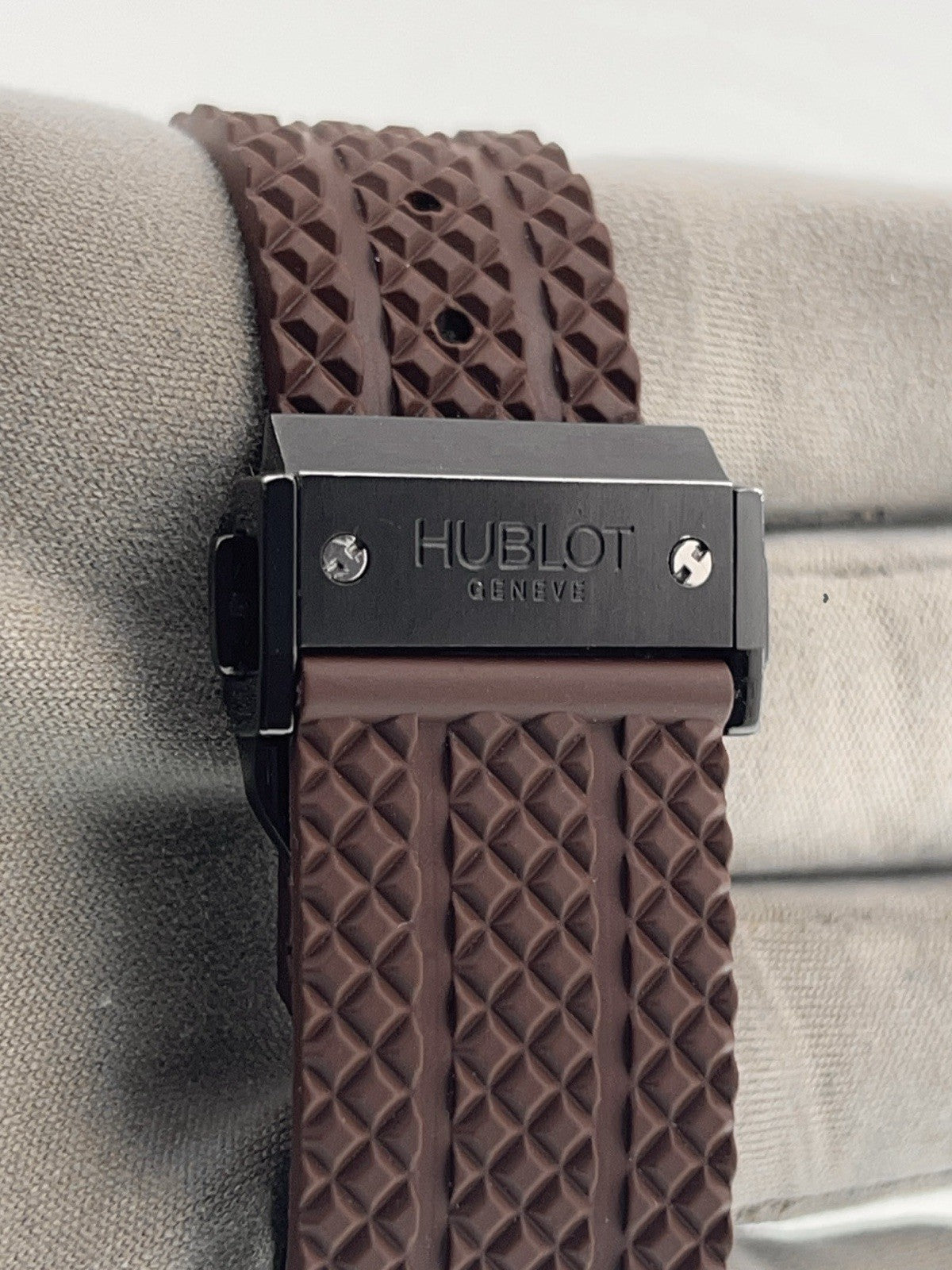 Hublot Big Bang Ceramic Chocolate Dial 41mm Auto Men's Watch 341.CB.1001.RX