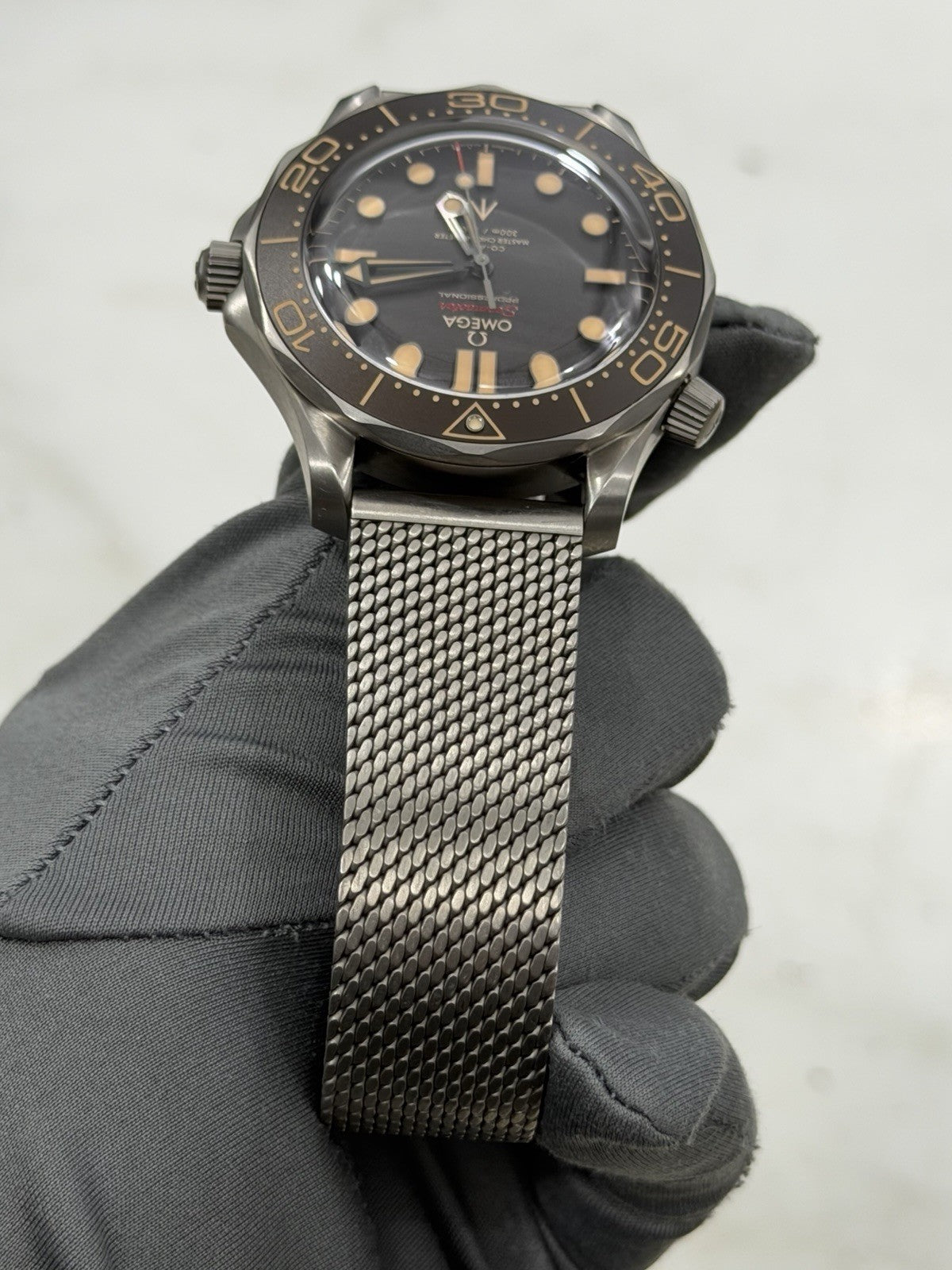 Omega Seamaster NTTD James Bond 007 No Time To Die Watch - 210.90.42.20.01.001