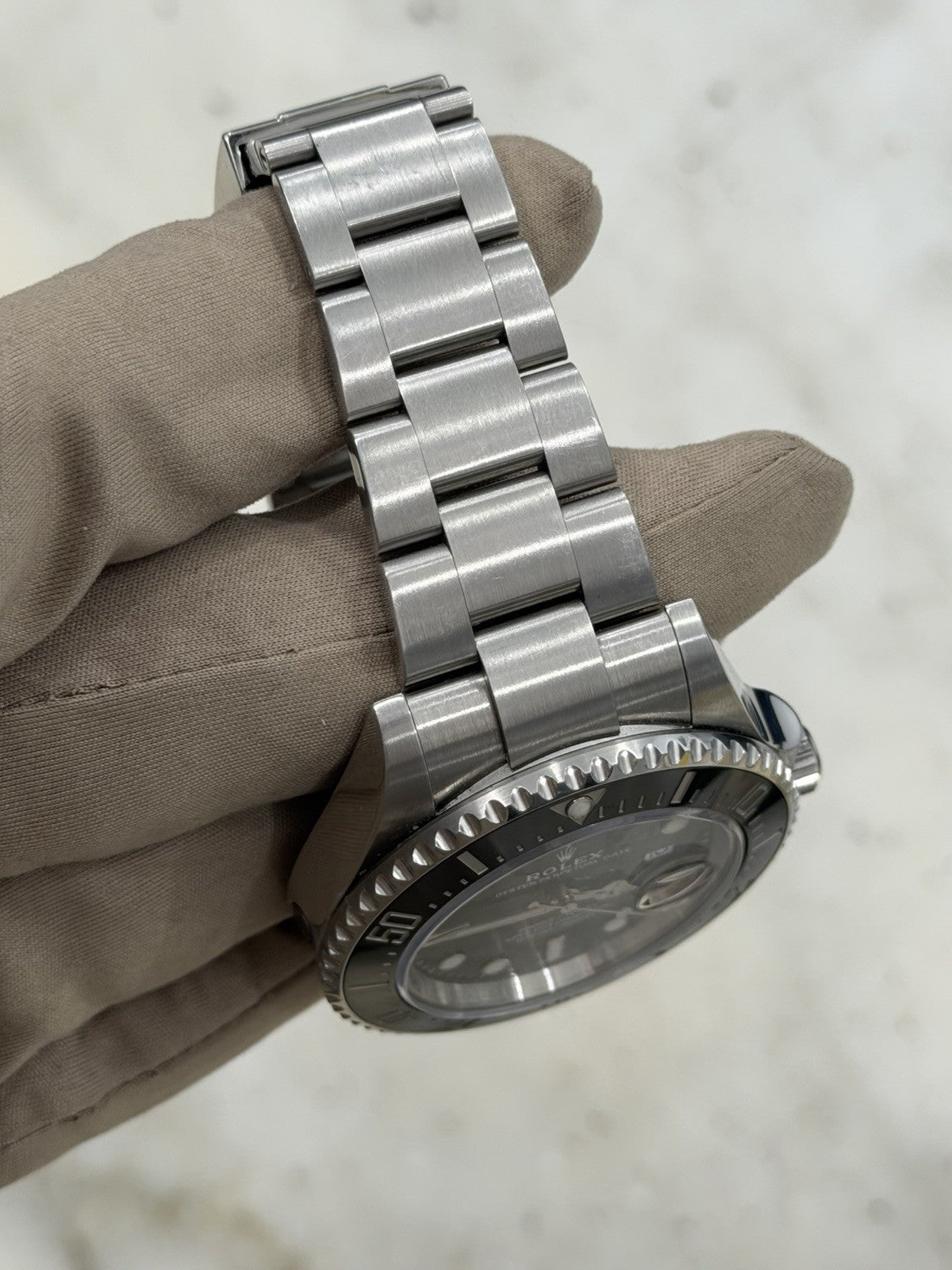 2020 Rolex Sea-Dweller Steel Black Dial 43mm Automatic Mens Watch 126600