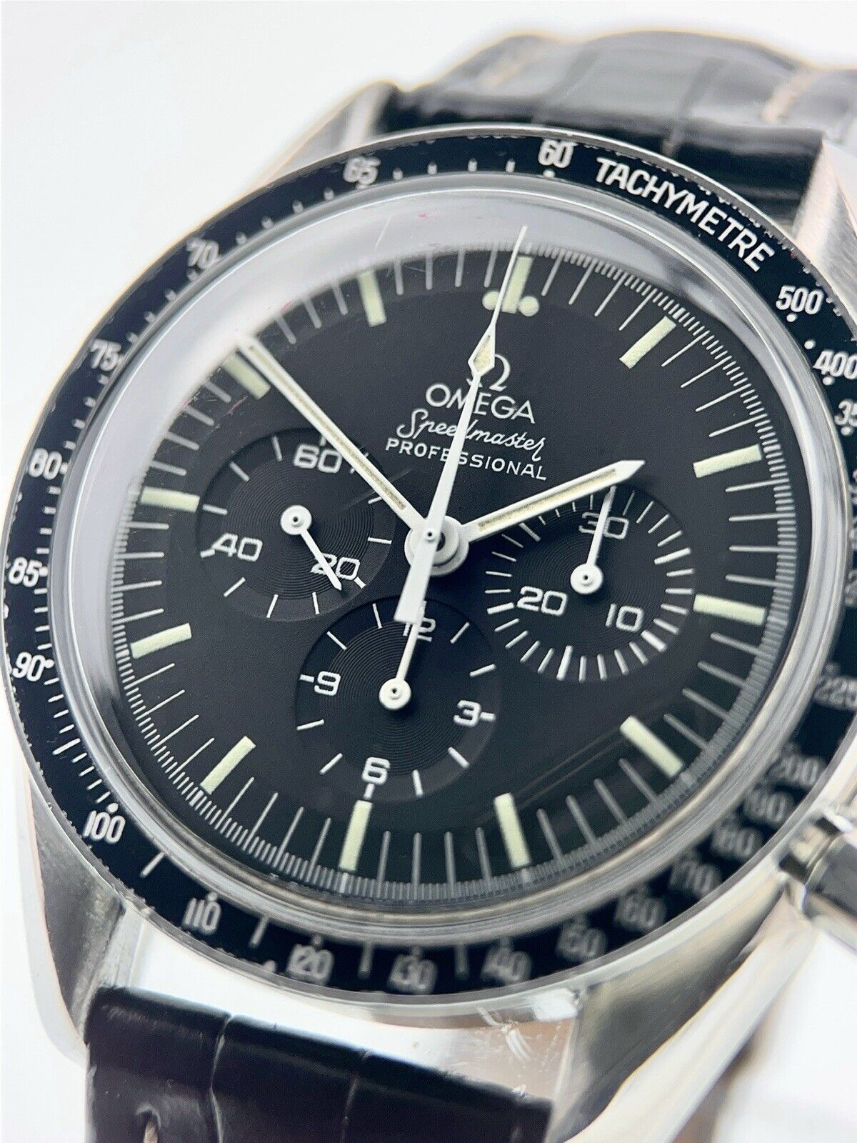 Omega Speedmaster Moonwatch Steel Black Dial 42mm Manual Wind Men’s  140.022