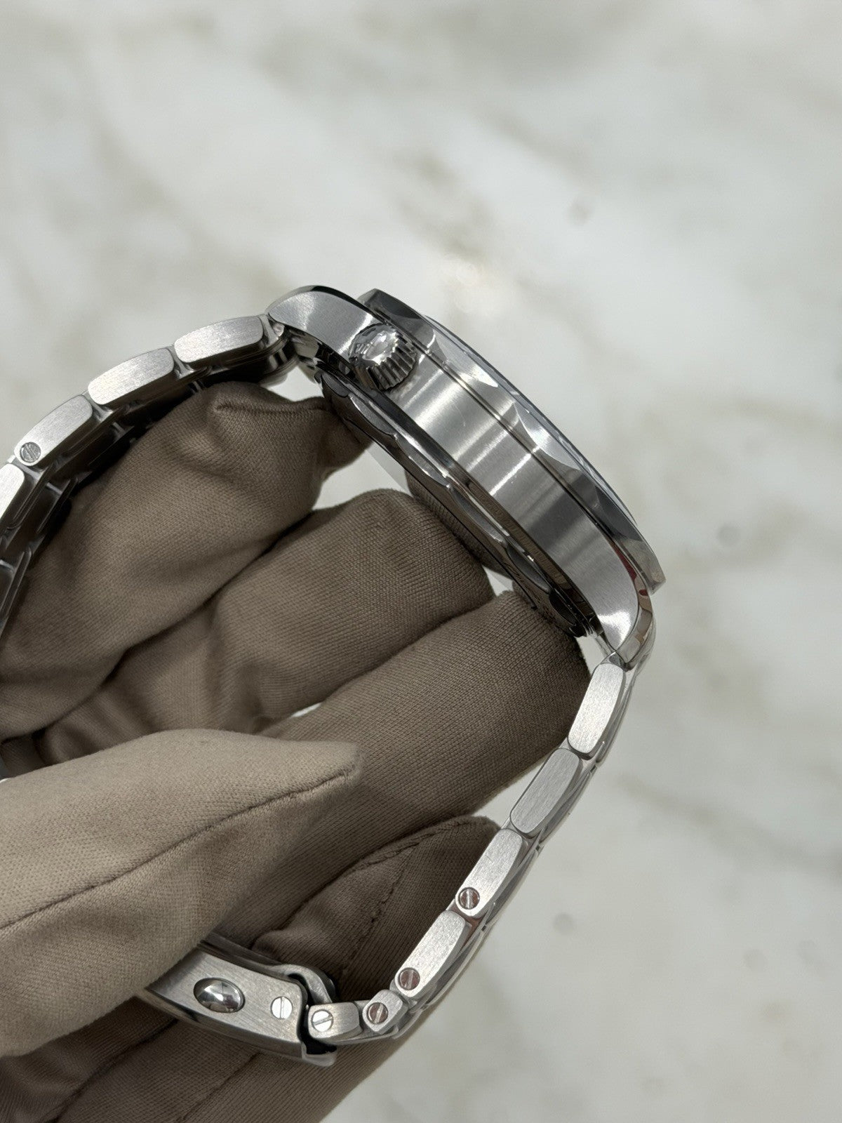 2022 Omega Seamaster Gray Dial 42mm Automatic Mens Watch 210.30.42.20.06.001