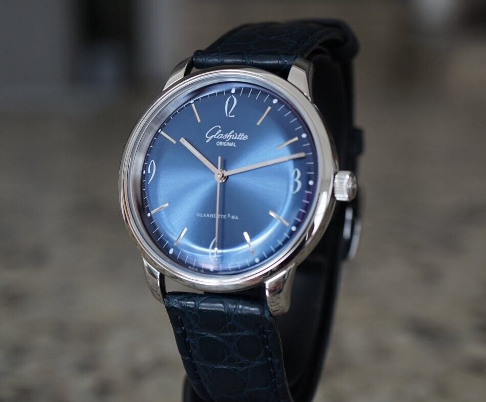 Glashutte Original Senator Sixties Steel Blue Dial Mens Watch - Box & Papers