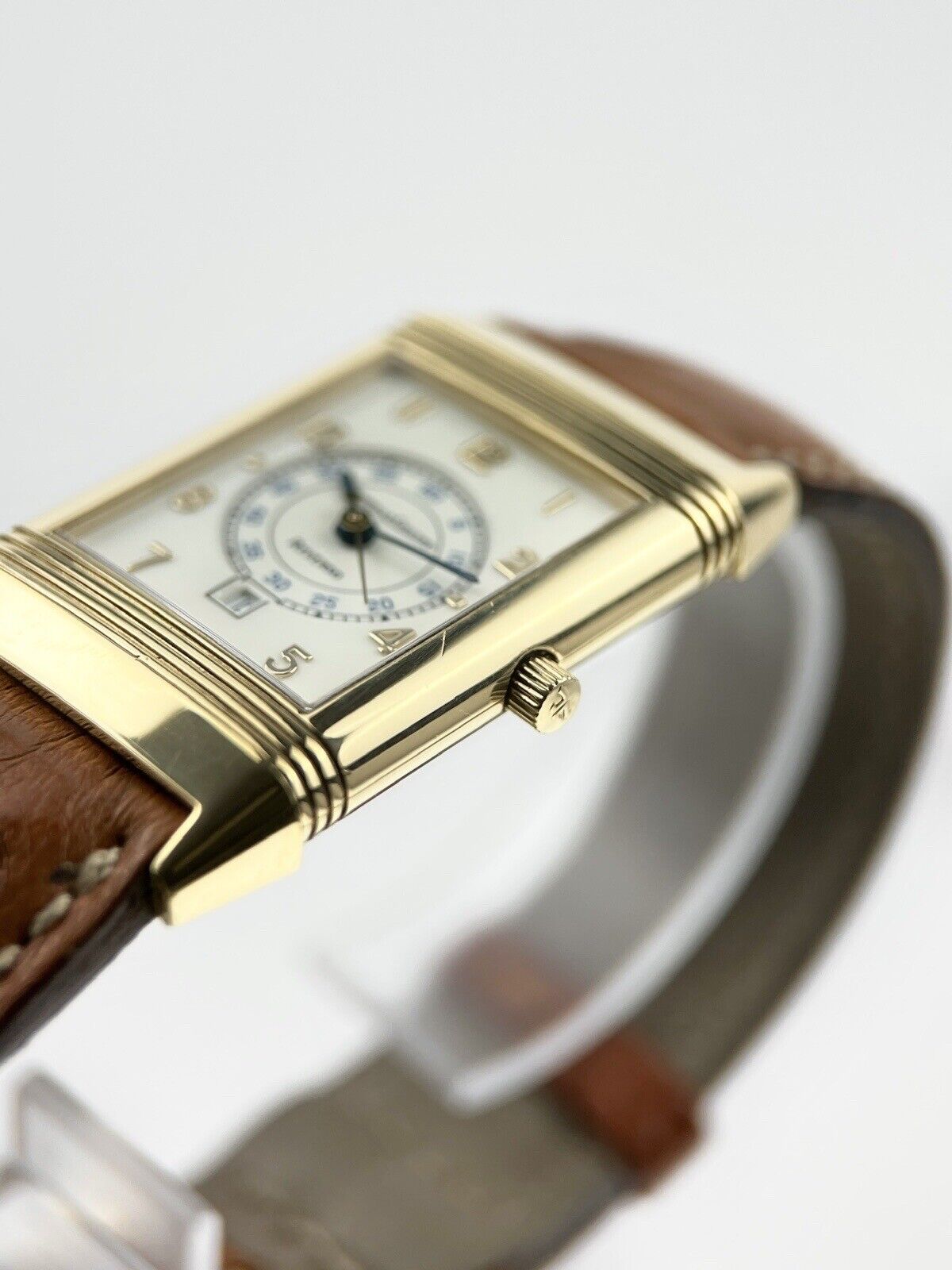 Jaeger-LeCoultre Reverse Classique 250.1.86 Quartz 23mm X 33mm 18k Yellow Gold