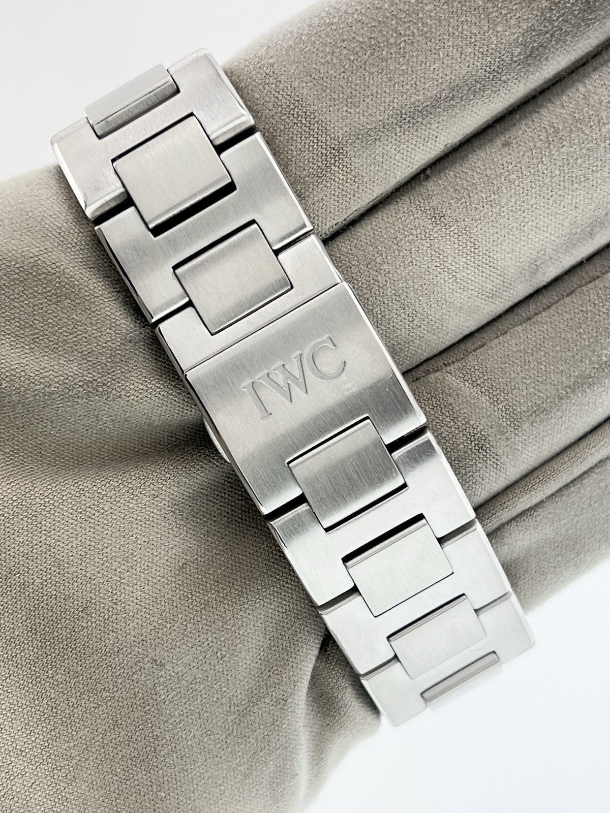 IWC Ingenieur Stainless Steel White Dial 34mm Automatic Men’s Watch IW451501