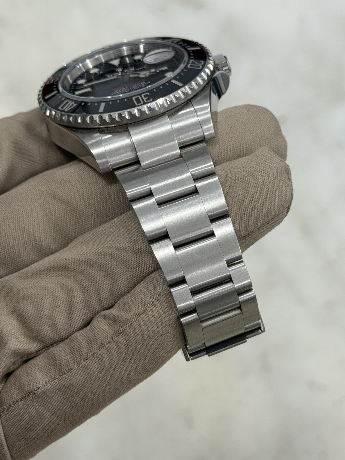 2020 Rolex Sea-Dweller Steel Black Dial 43mm Automatic Mens Watch 126600