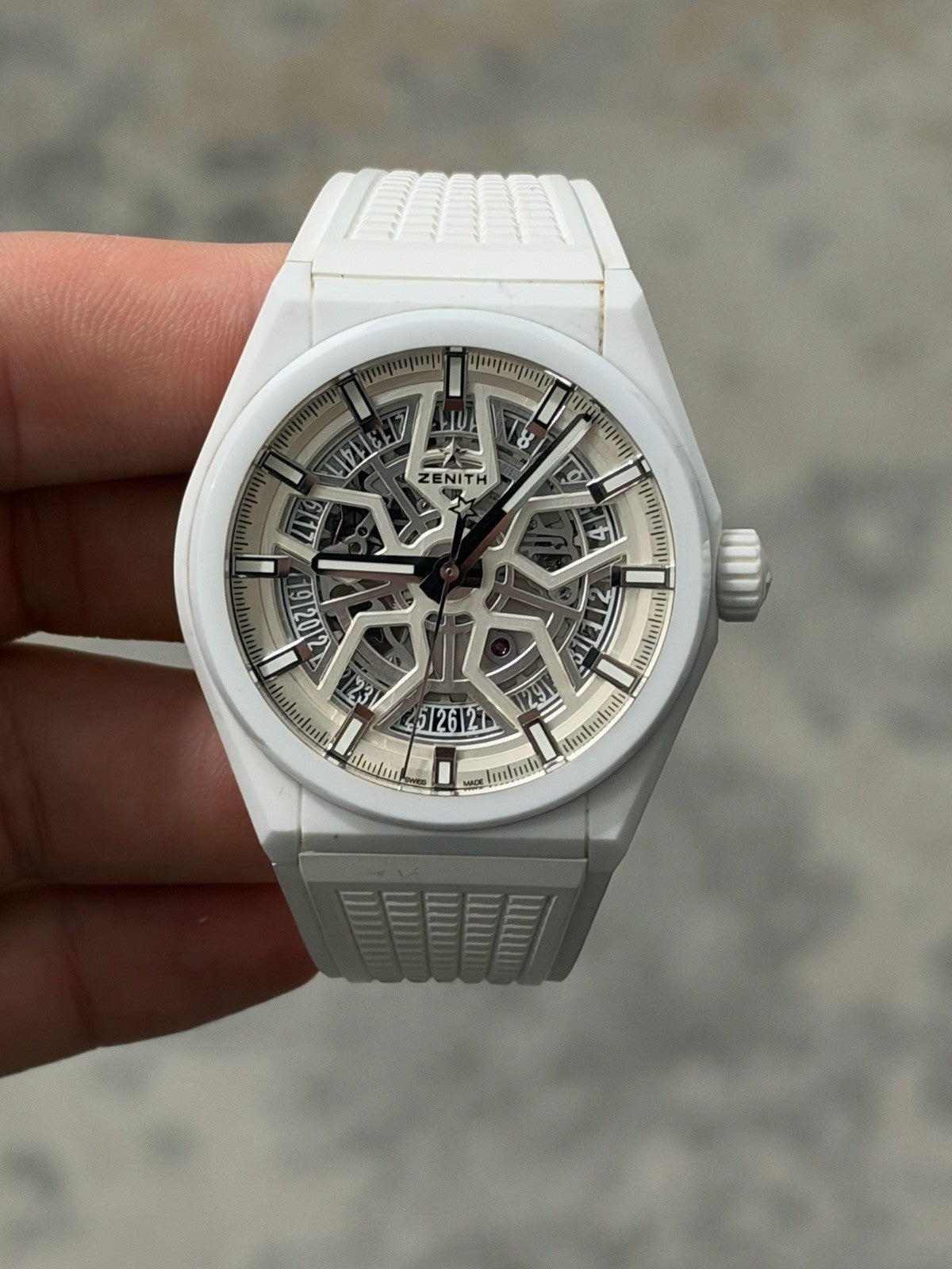 Zenith Defy Skeleton Ceramic White 41mm Automatic Mens Watch 49.9002.670