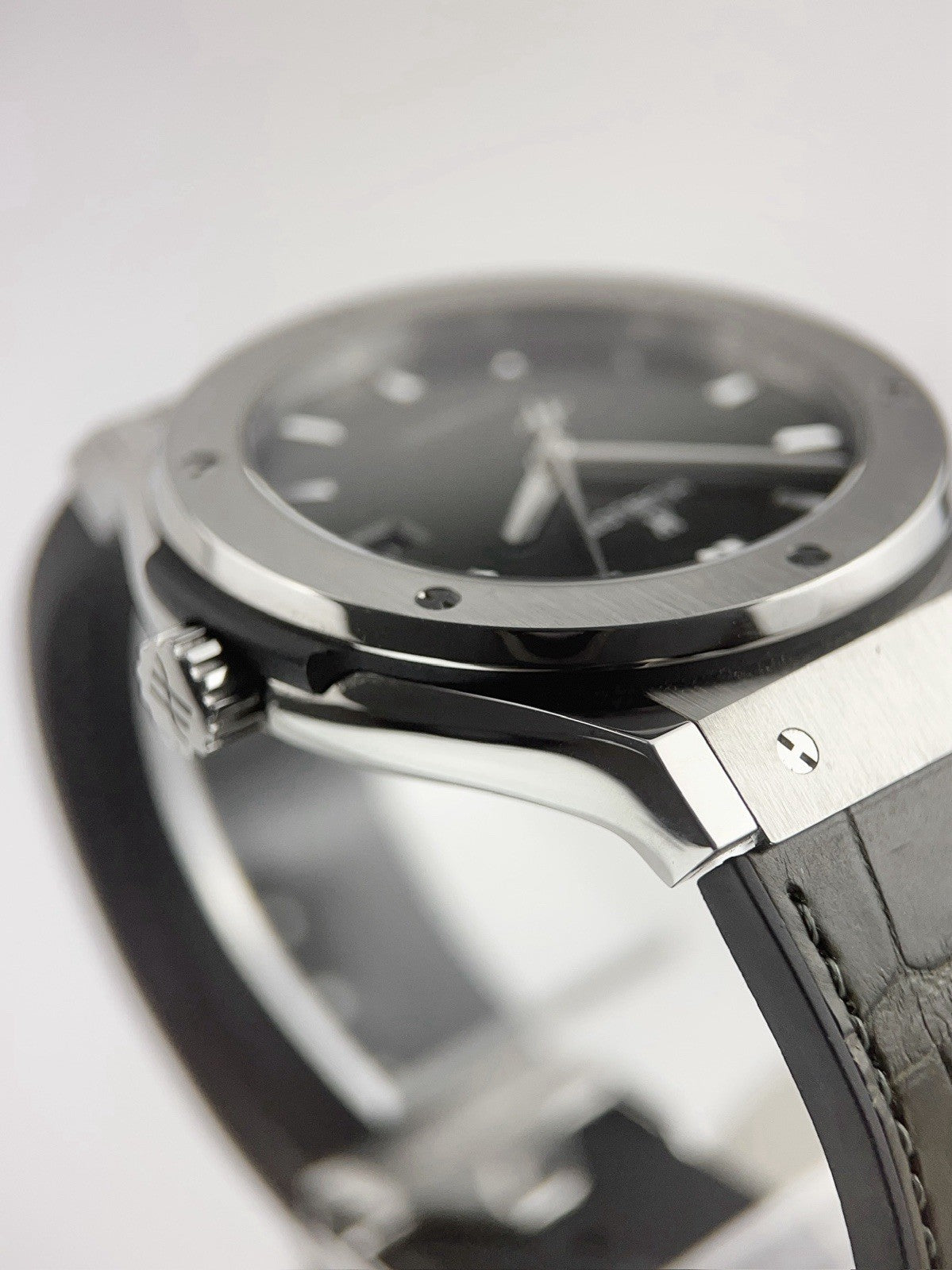 Hublot Classic Fusion Titanium Green Dial 45mm Automatic Men’s 511.NX.8970.LR