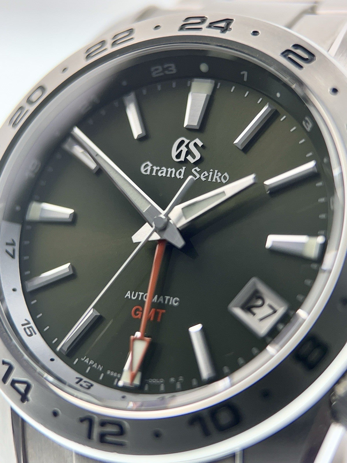 Grand Seiko Stainless Steel Green Dial 40.5mm Automatic Men's Watch SBGM247