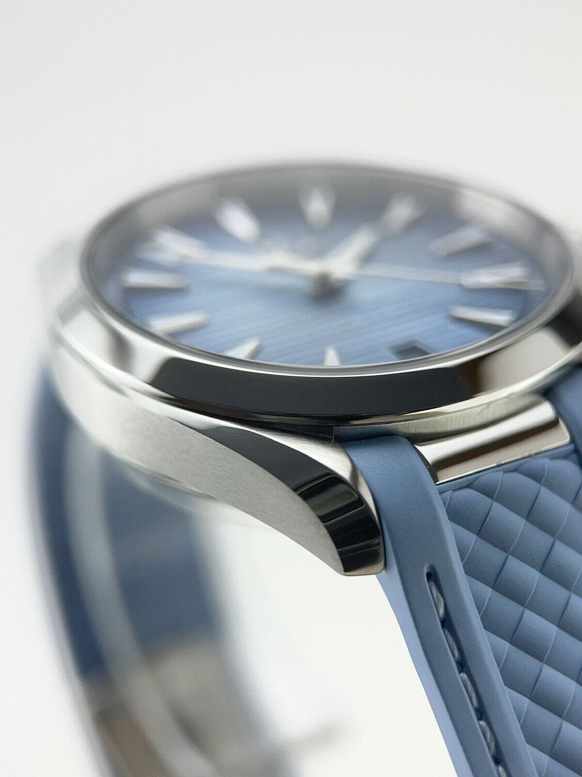 NEW 2024 Omega Seamaster Aqua Terra Summer Edition  Blue 41mm Automatic - B/P