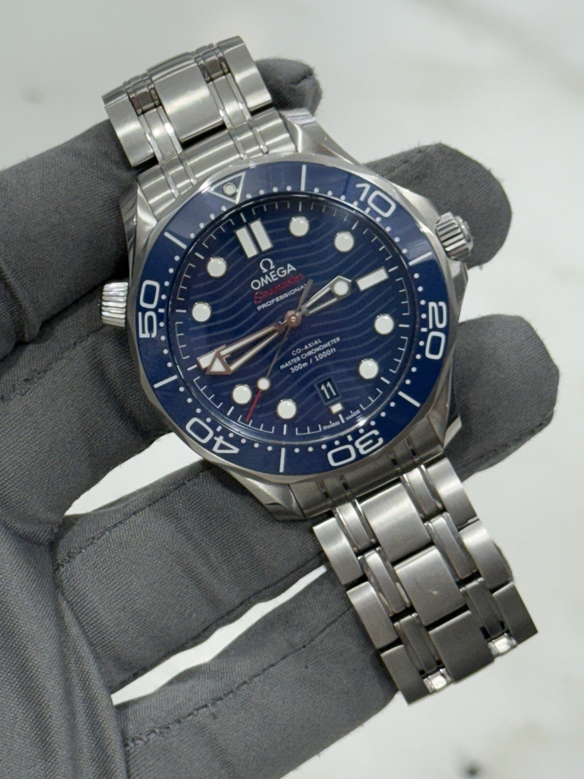 2022 Omega Seamaster Date 300m Diver Blue Ceramic Watch 210.30.42.20.03.001