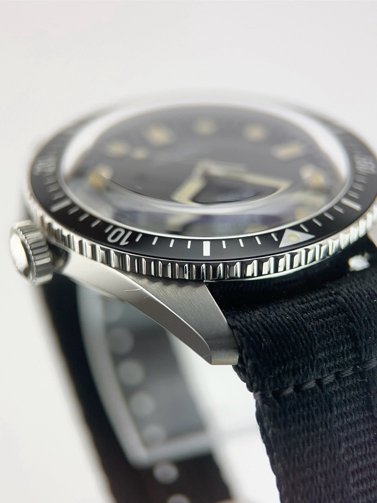 Oris Divers Sixty Five Stainless Steel Black Dial 42mm Automatic Mens Watch 7720