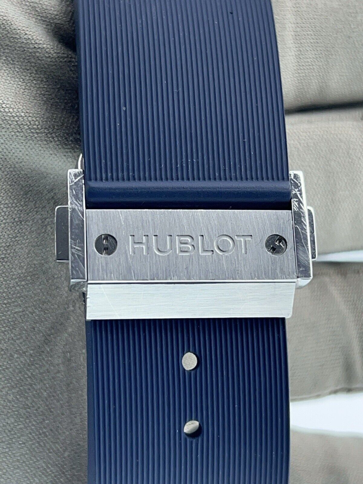 Hublot Classic Fusion Titanium Blue Dial 45mm Auto Men's Watch 521.NX.7170.RX