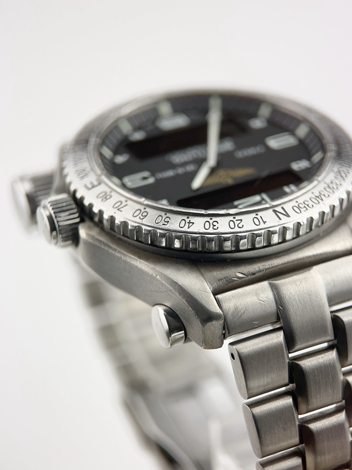 Breitling Emergency Titanium Black Dial 42mm Quartz Men's Watch E56321