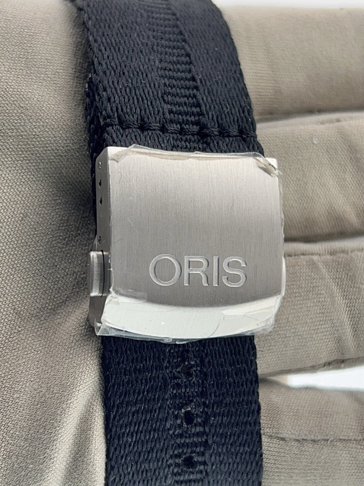 Oris Divers Sixty Five Stainless Steel Black Dial 42mm Automatic Mens Watch 7720