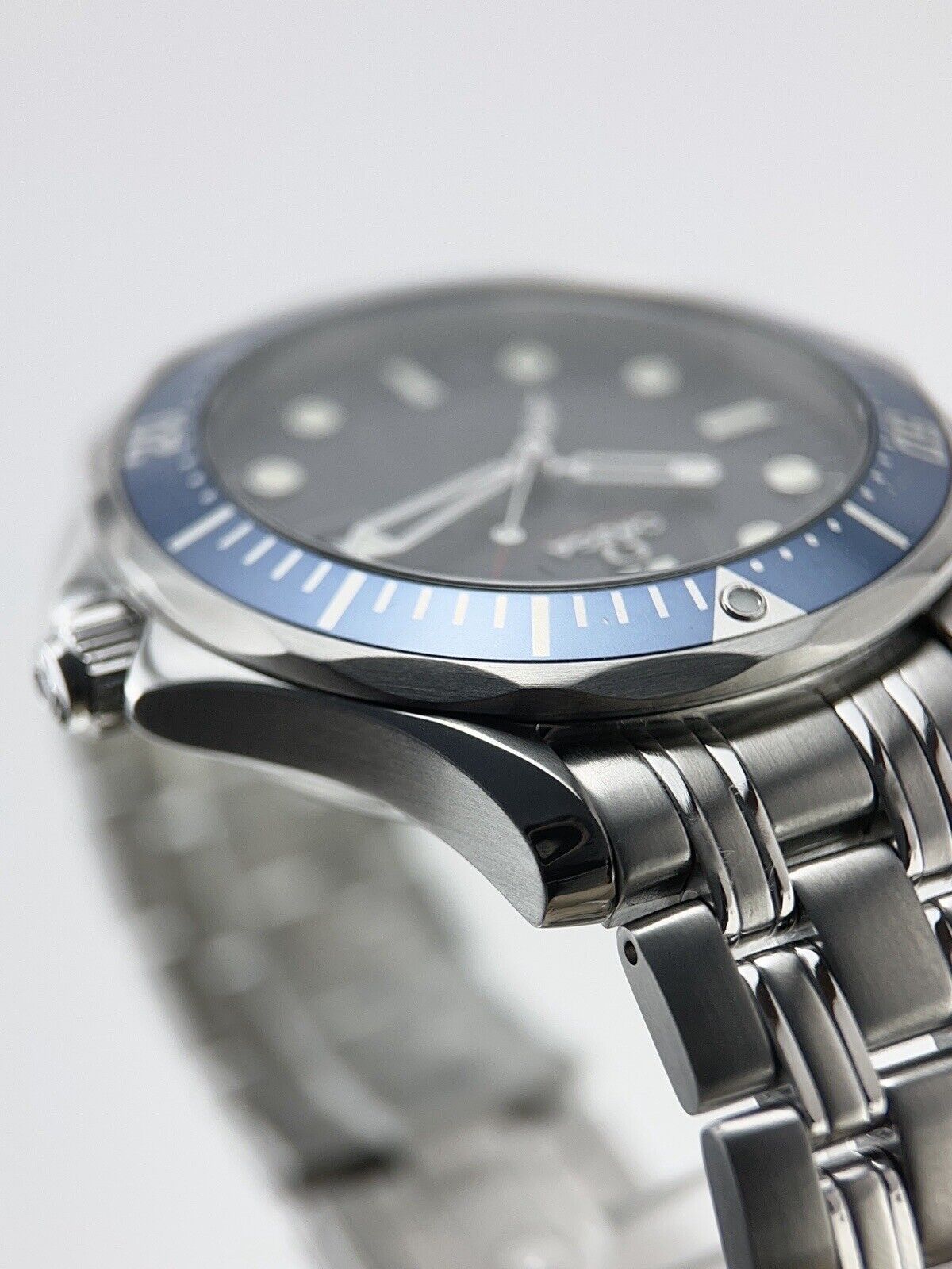 Omega Seamaster James Bond Stainless Steel Blue 41mm Automatic Men’s Watch