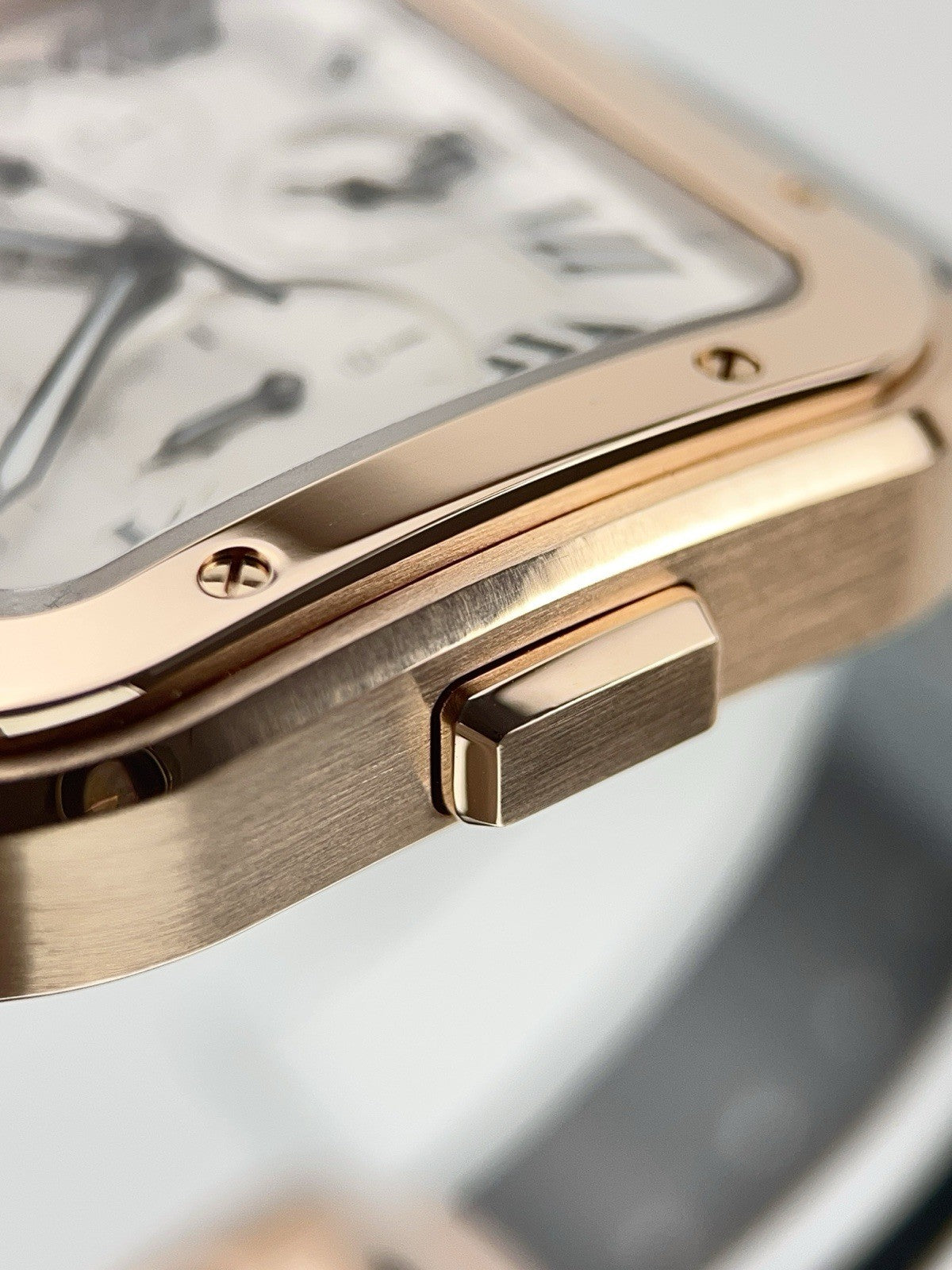 Cartier Santos 18k Rose Gold Silver Dial 43.3mm Automatic Men’s Watch WGSA0017