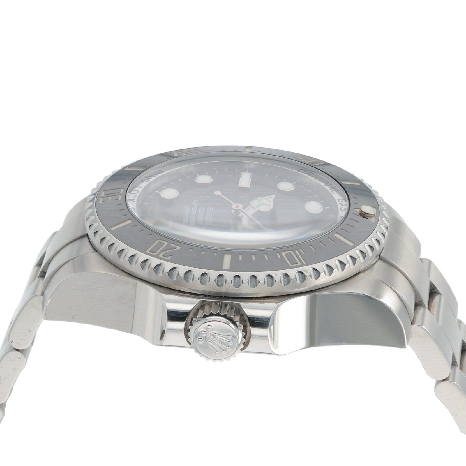 Rolex Sea-Dweller Stainless Steel Black Dial 44mm Automatic Mens Watch 116660