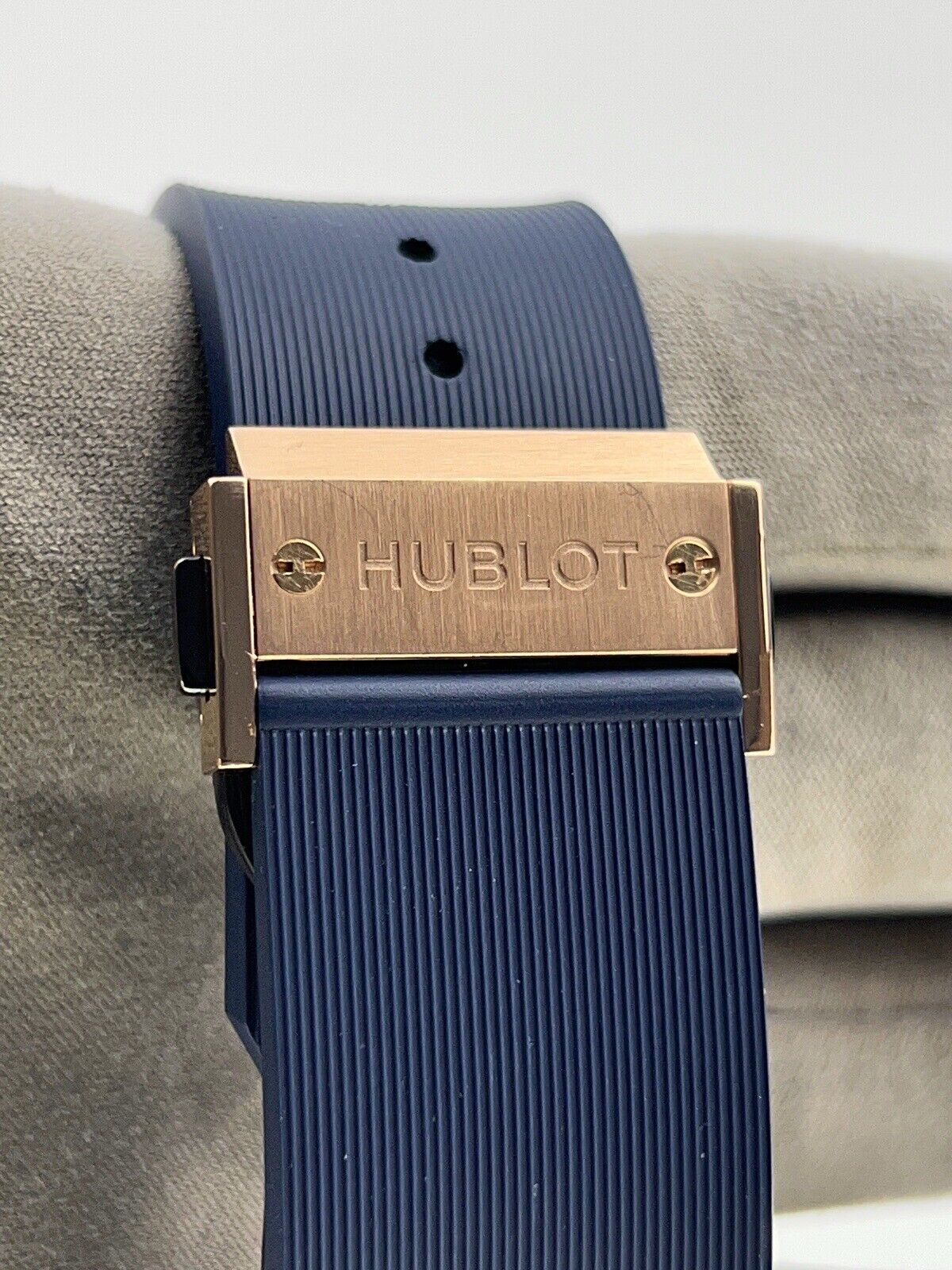 Hublot Classic Fusion 18k Rose Gold 45mm Automatic Men’s Watch 511.OX.1180.RX