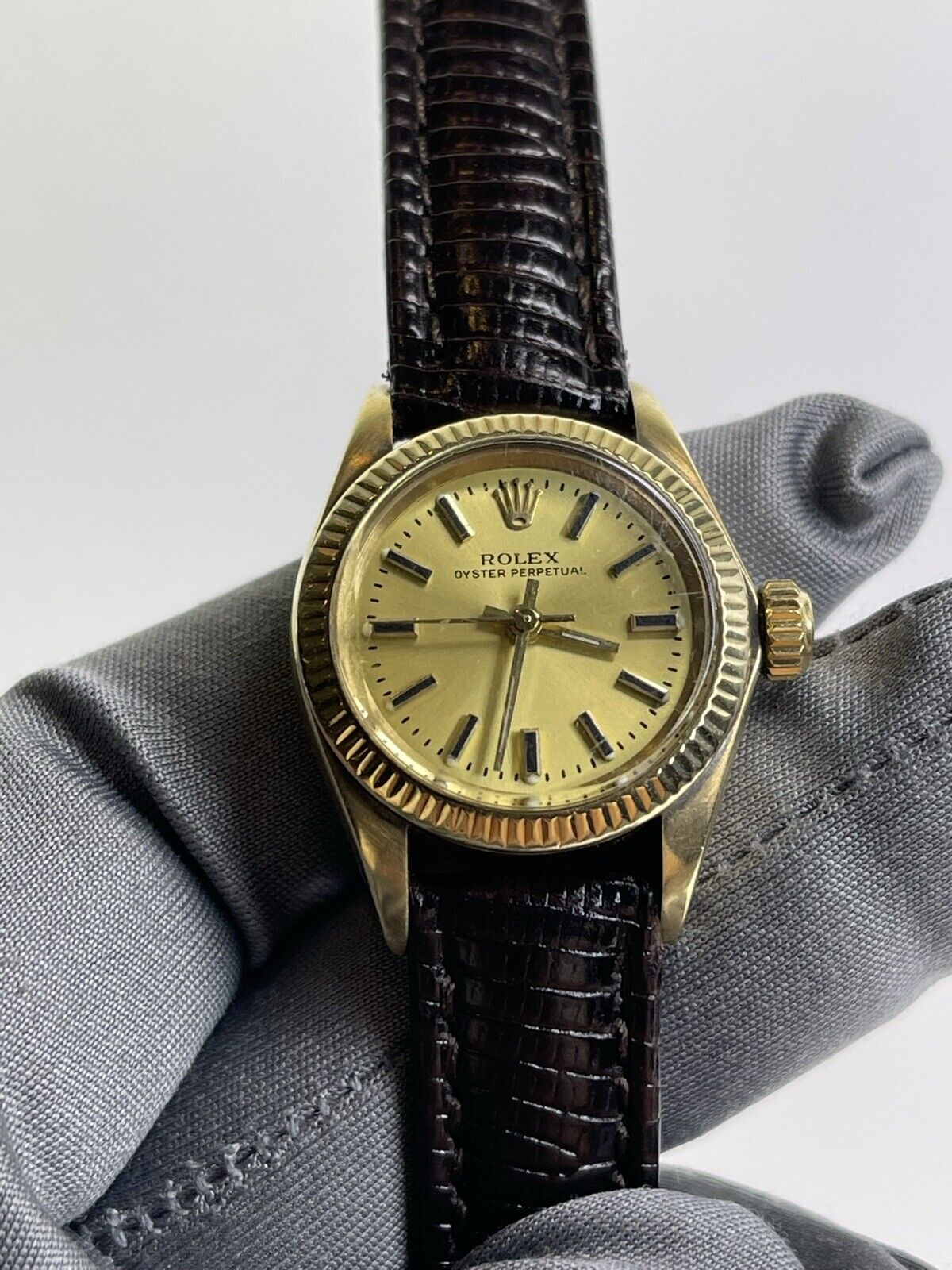 Antique rolex hot sale women's watches